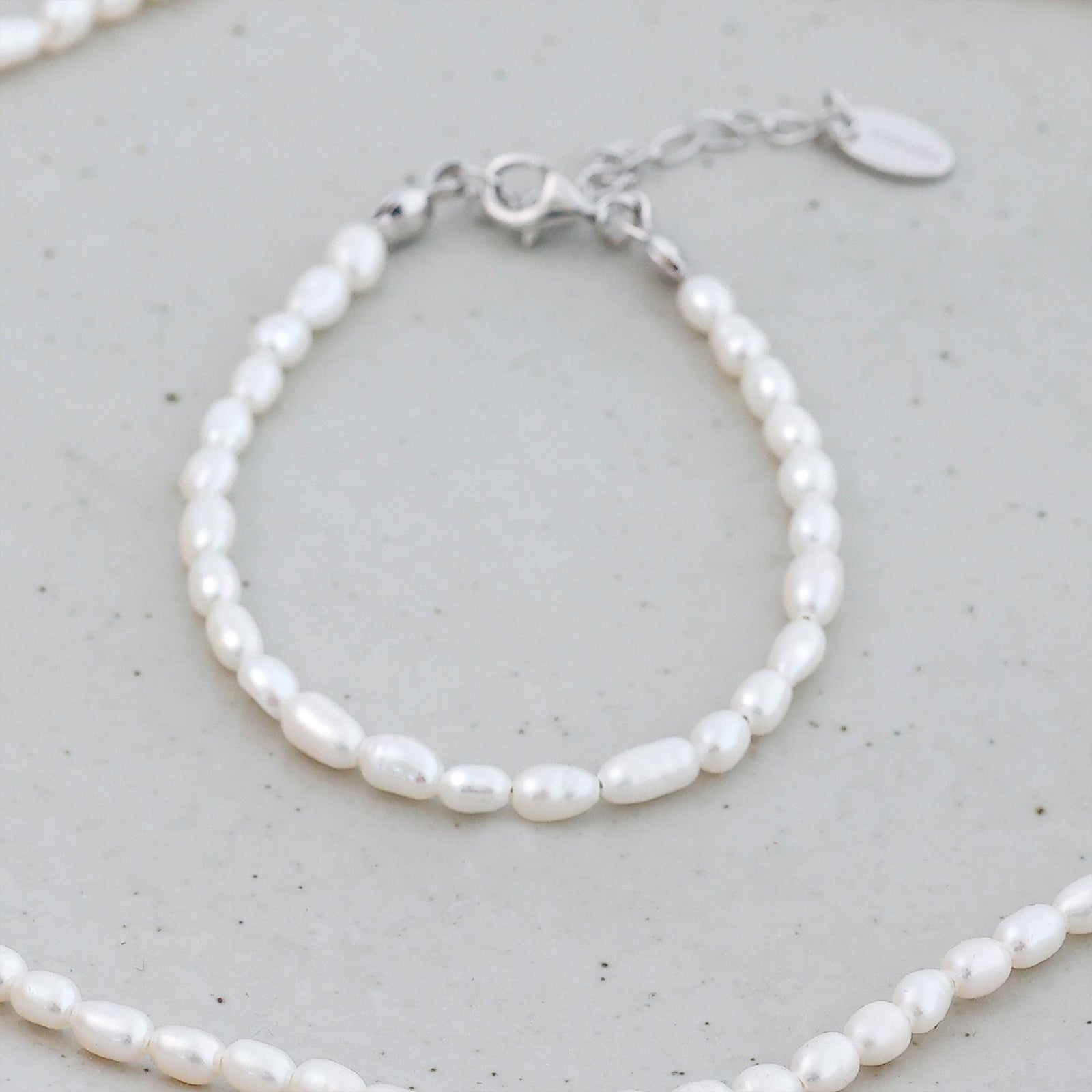 Zartes Süßwasserperlen-Armband