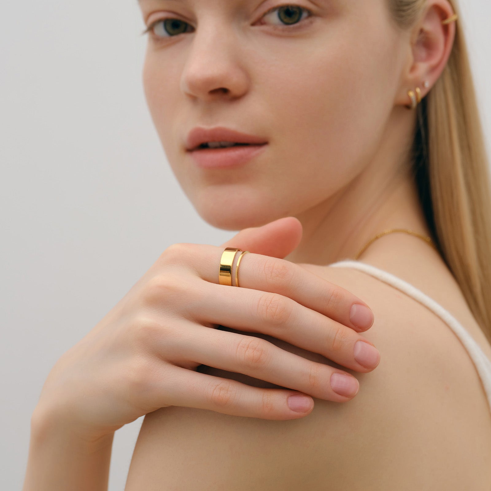 Minimalistischer Ring - Feiner Stapelring - 1mm Damen Ringe VIVIANNASCHMUCK