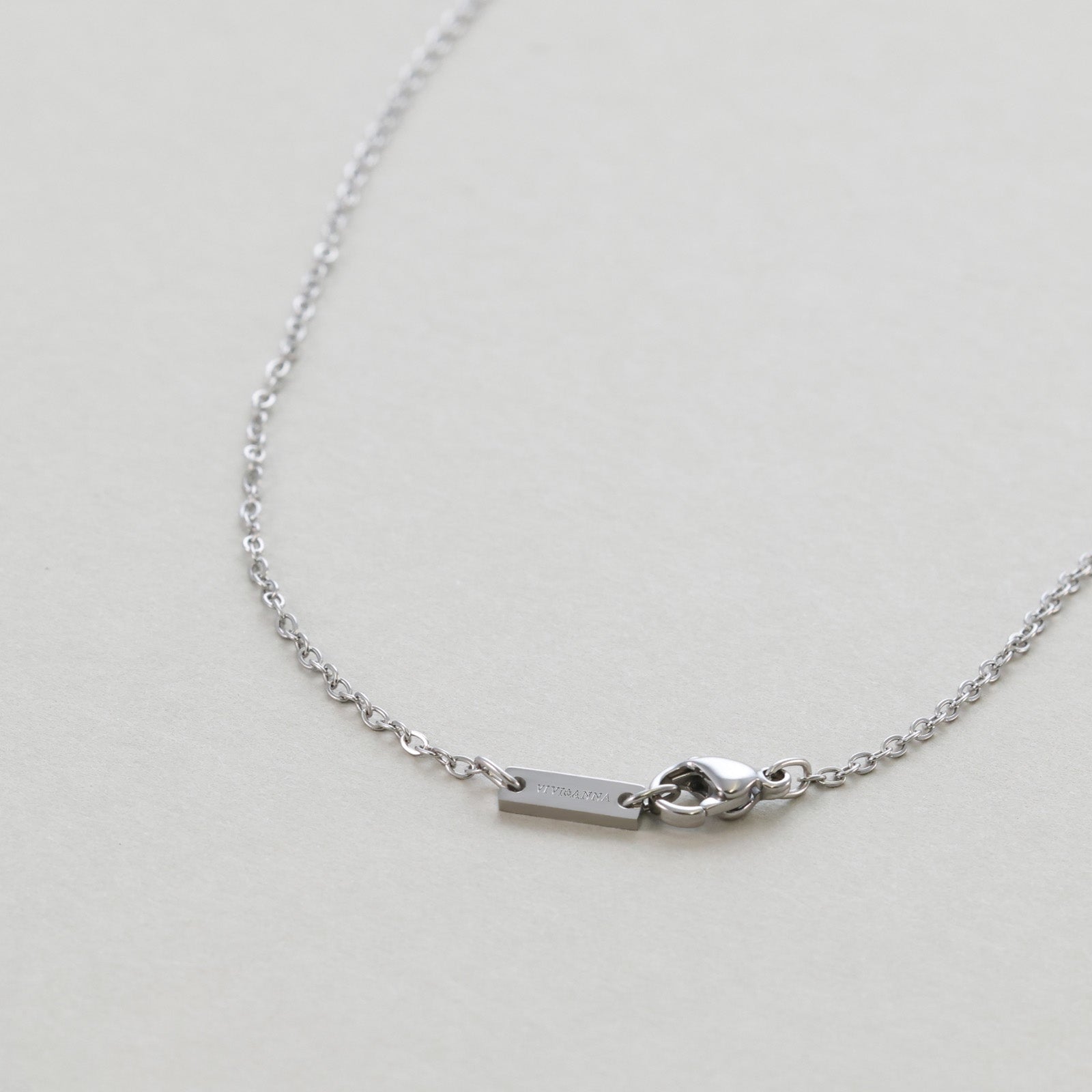 Kette für Herren mit eckigem Gravurplättchen Herren Halskette VIVIANNASCHMUCK