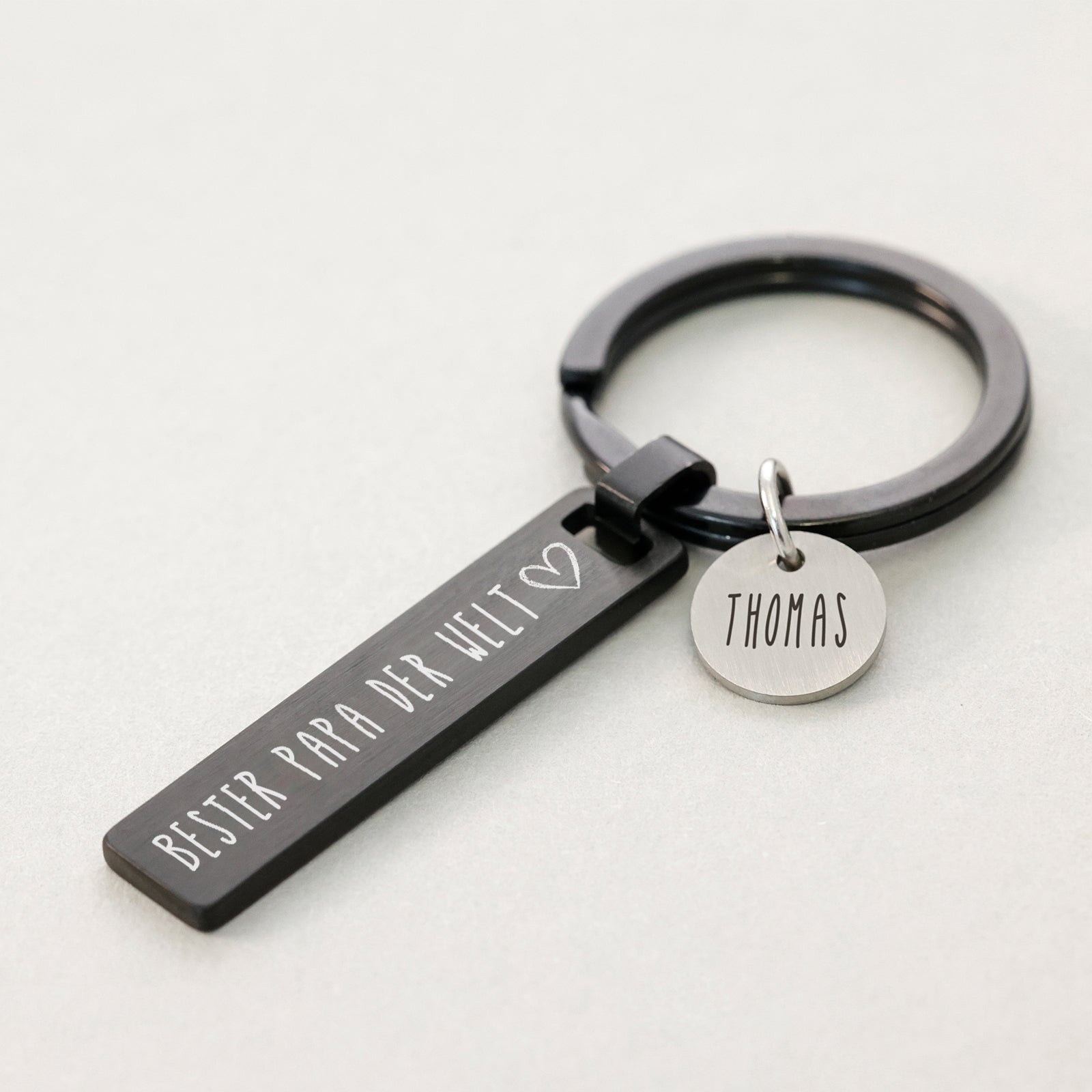 Personalisierte Schwarz matt Bar-Anhänger Schlüsselring