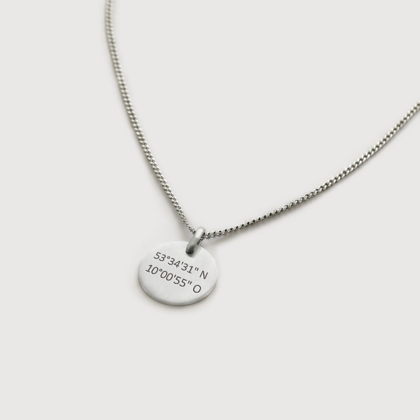Gravur Halskette für Herren – mattes Rundplättchen Herren Halskette VIVIANNASCHMUCK