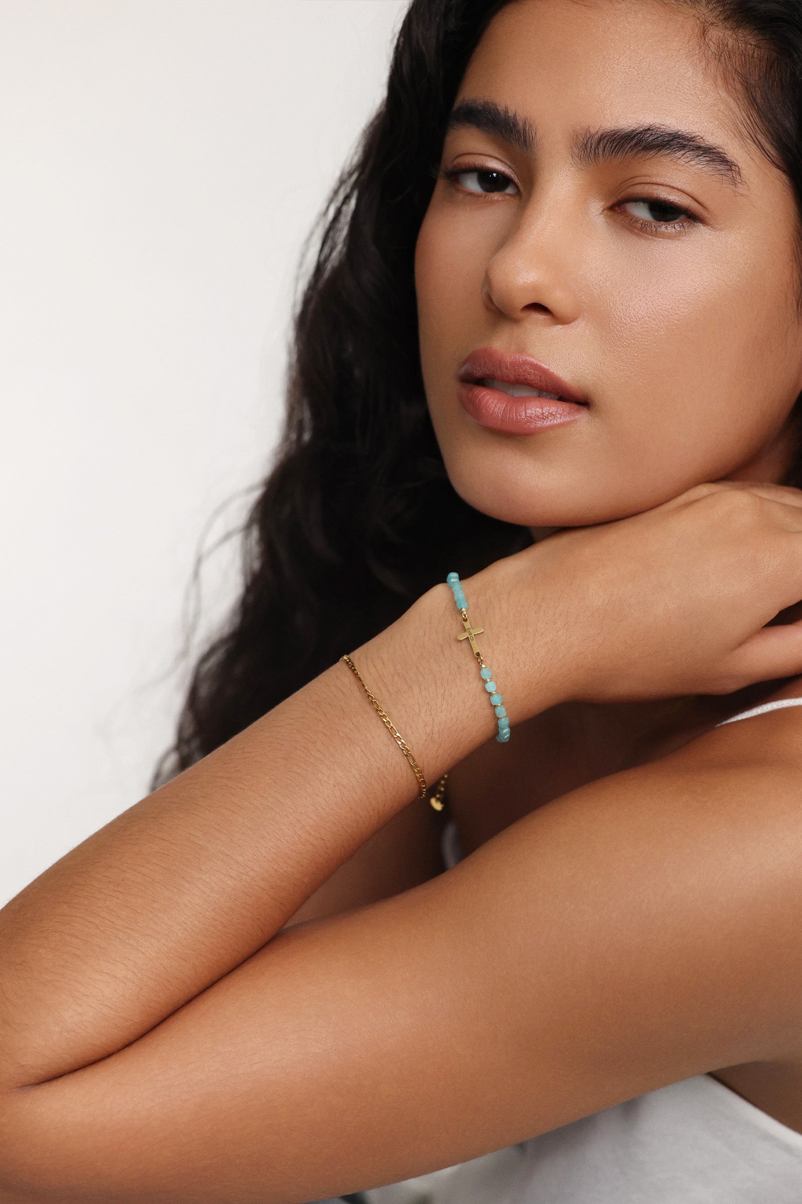 Amazonit-Perlenarmband mit personalisierbarem Kreuz Damen Armband VIVIANNASCHMUCK