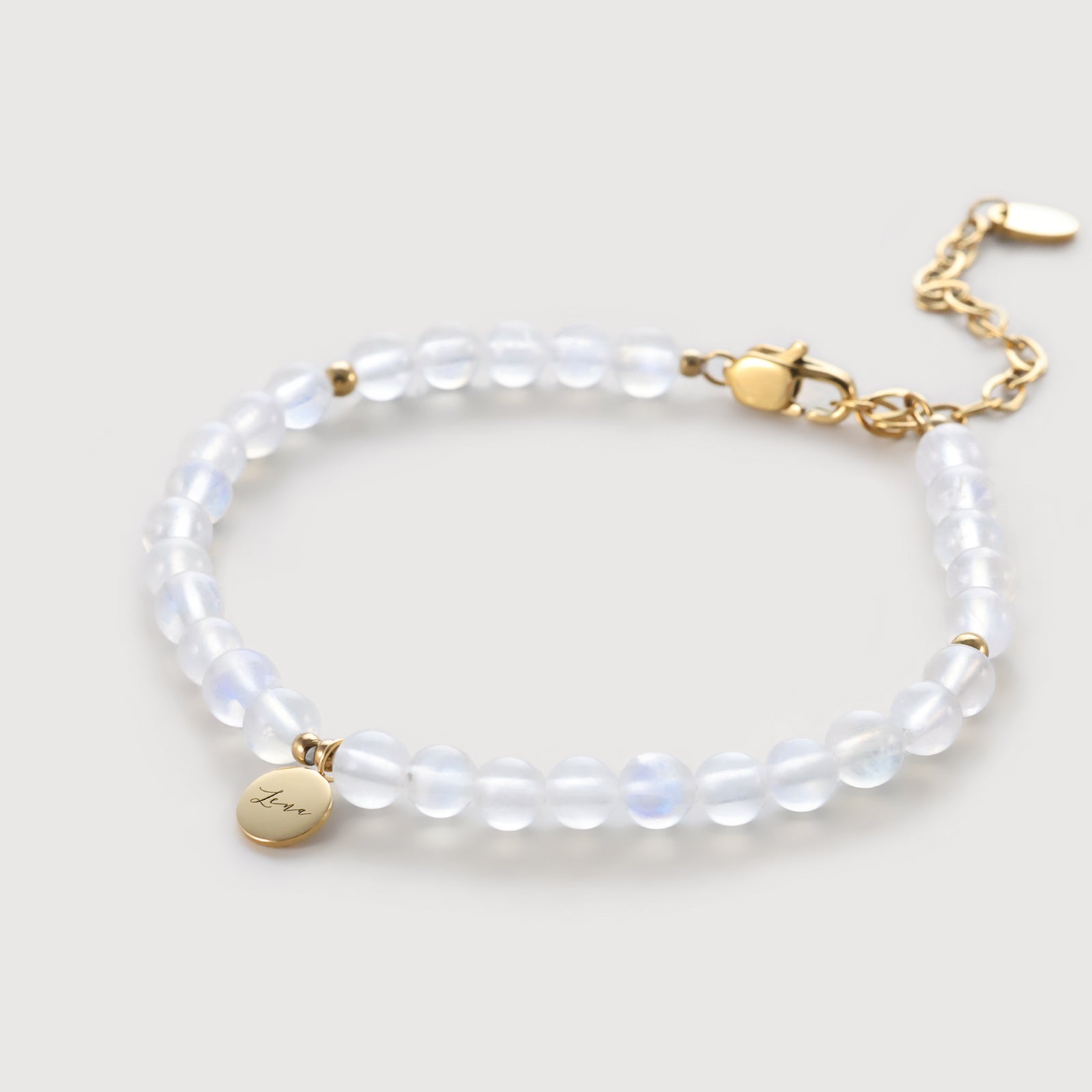 Mondstein-Chakra-Armband mit Gravurplättchen Damen Armband VIVIANNASCHMUCK