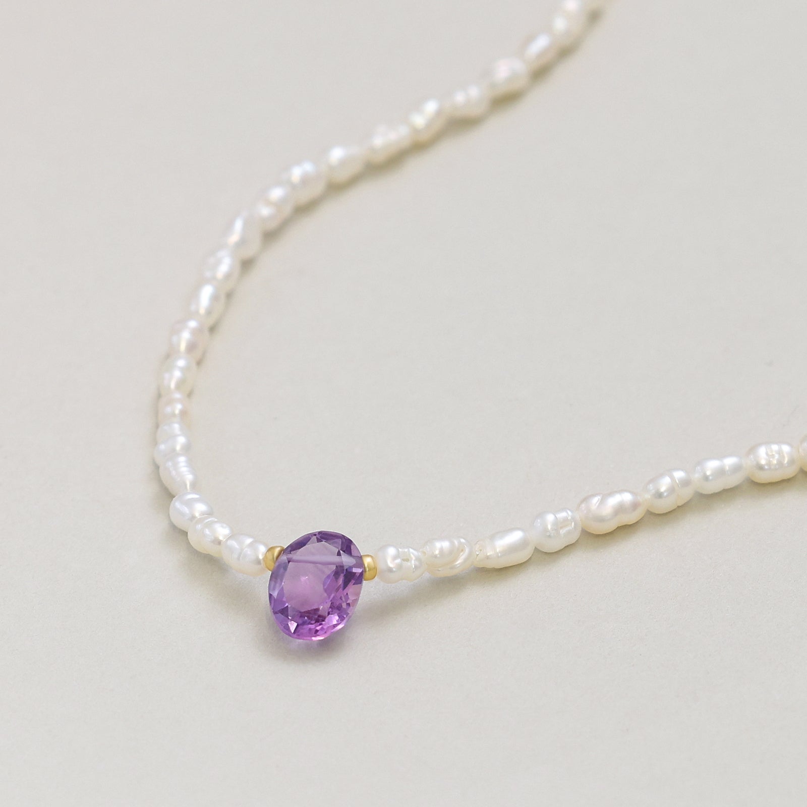 Halskette mit ovalem Amethyst & Süßwasserperlen - 925 Sterling Silber