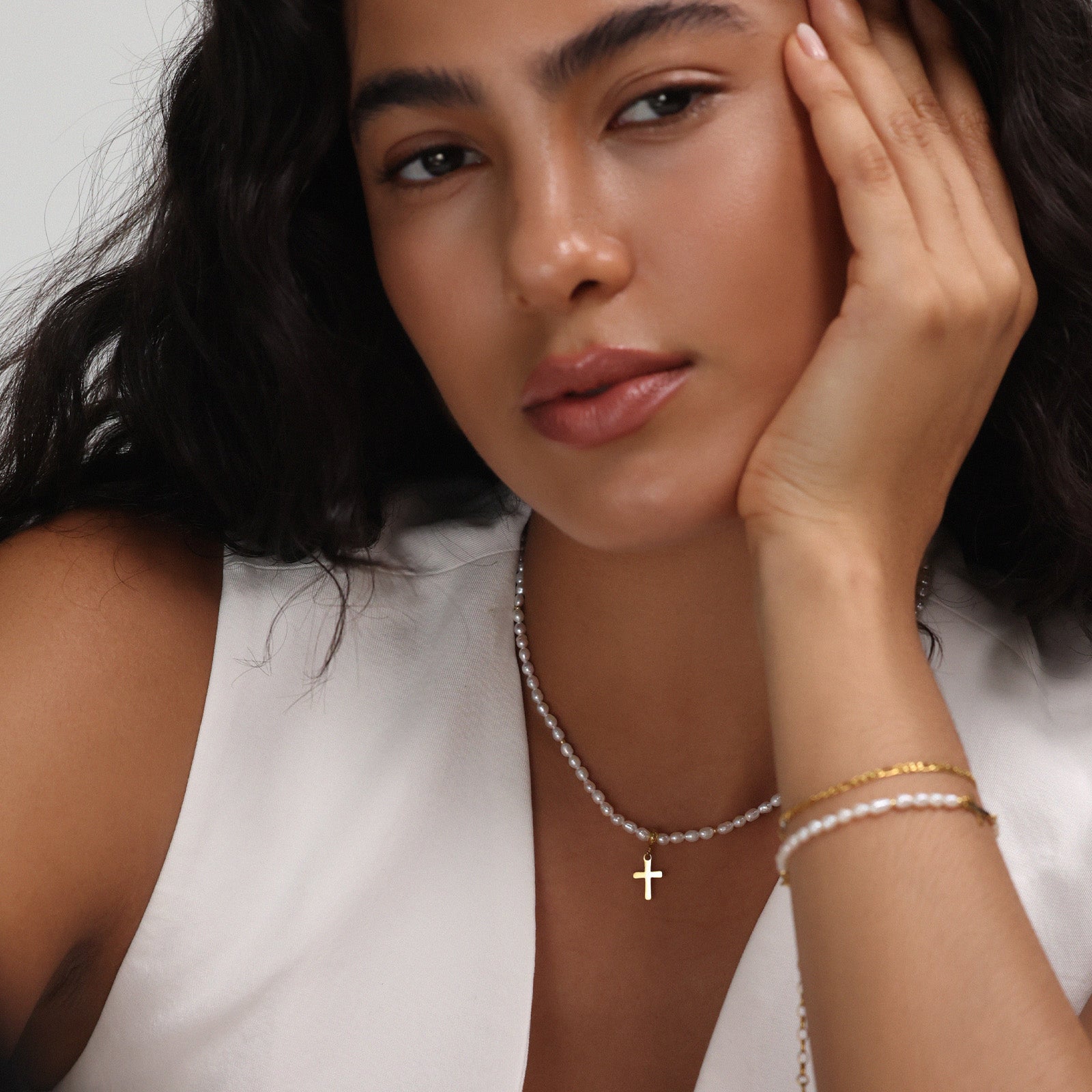 Süßwasserperlen Halskette mit Kreuz