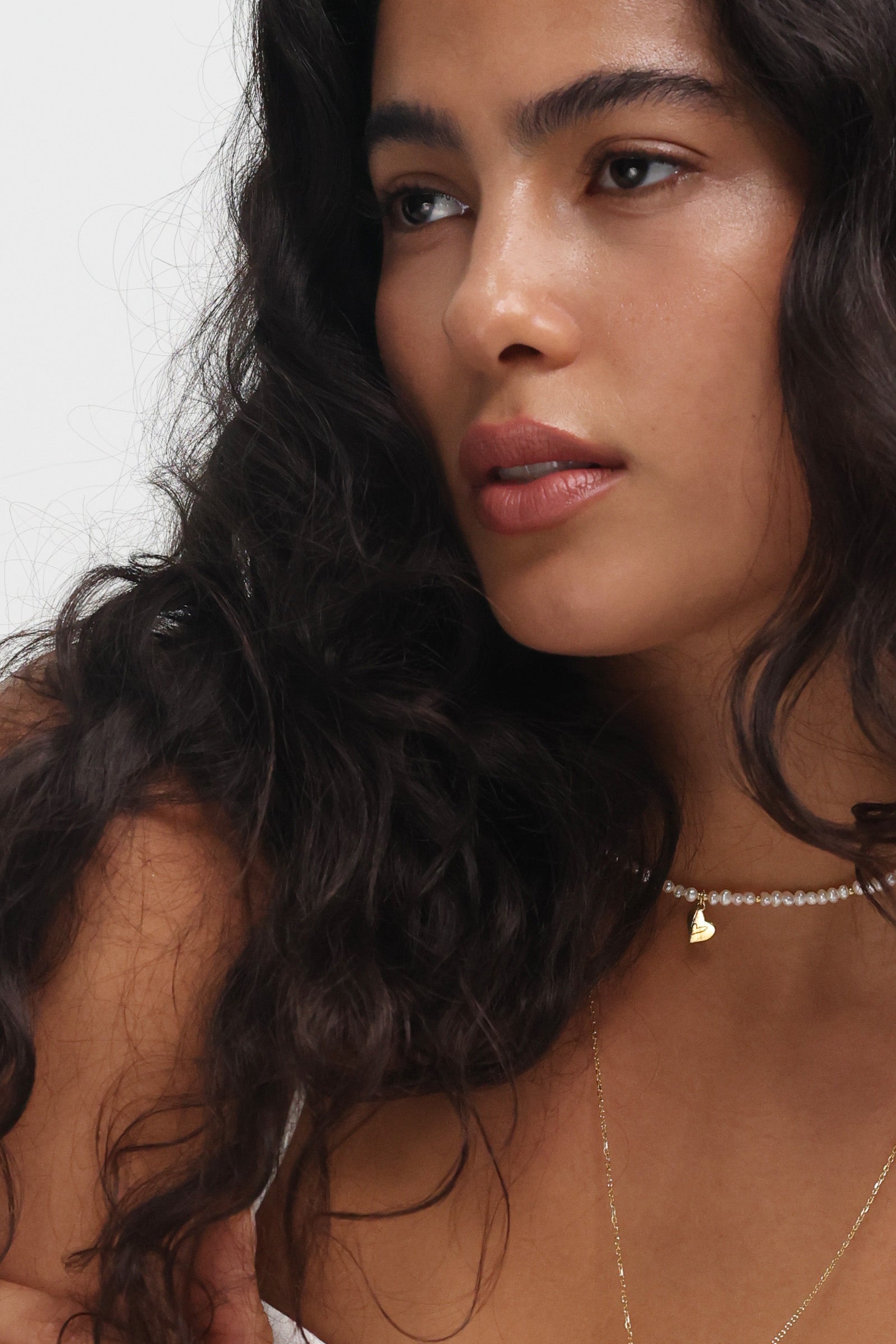 Perlenkette mit personalisierbarem Herzanhänger Damen Halskette VIVIANNASCHMUCK