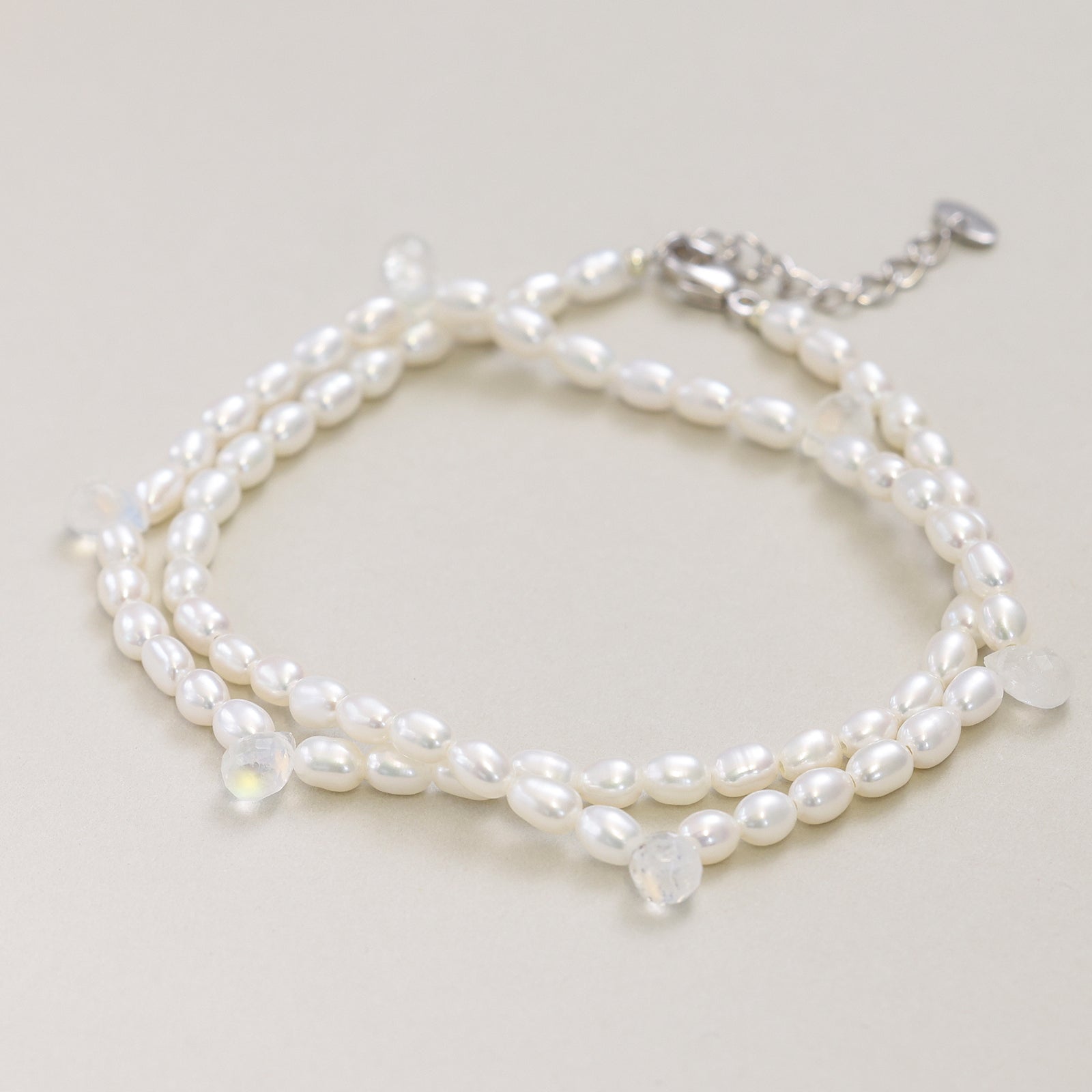 Perlenkette mit Mondsteinen – Süßwasserperlen & 925er Silber Damen Halskette VIVIANNASCHMUCK