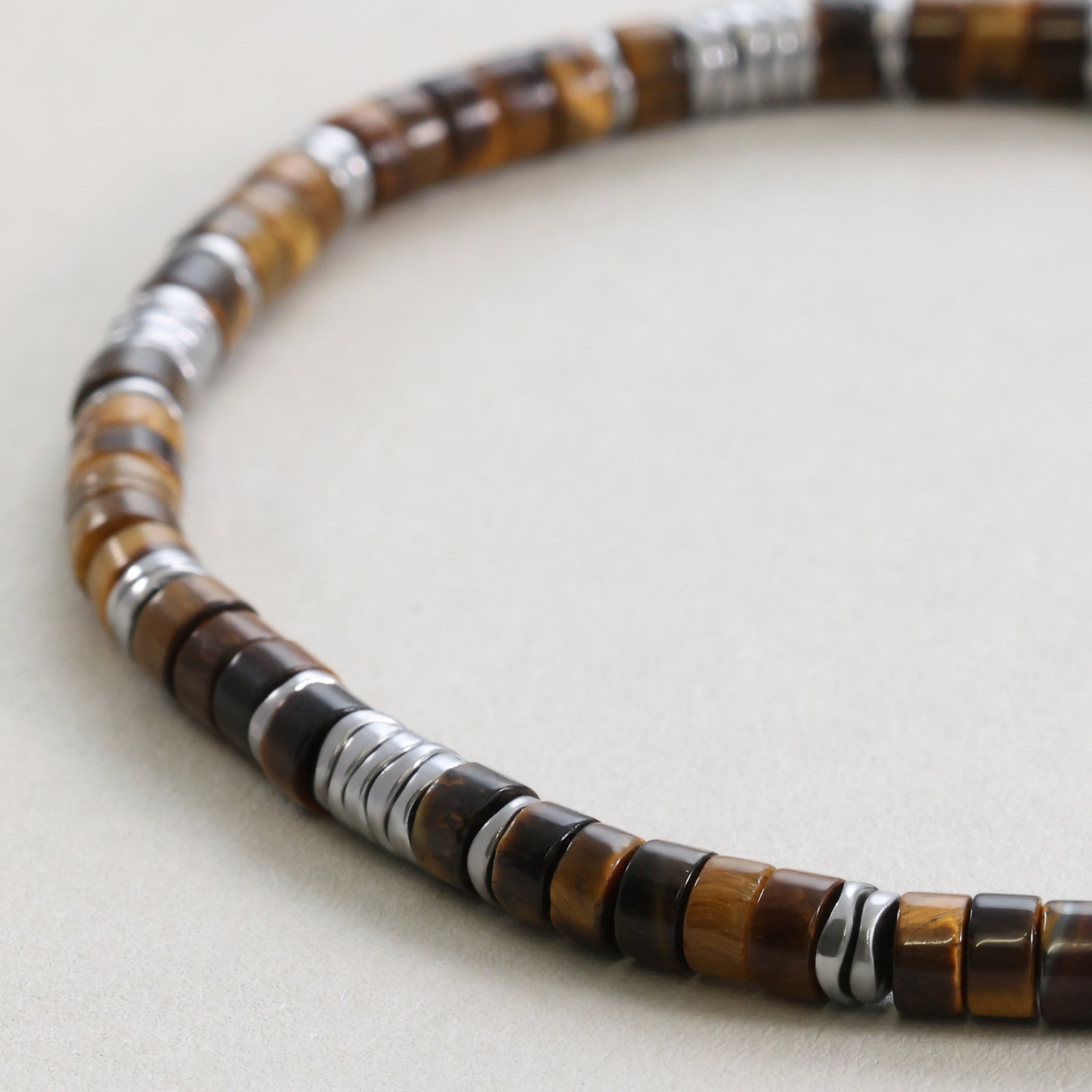 Edelsteinarmband mit Tigerauge und Hämatit - verstellbar Herren Armband VIVIANNASCHMUCK