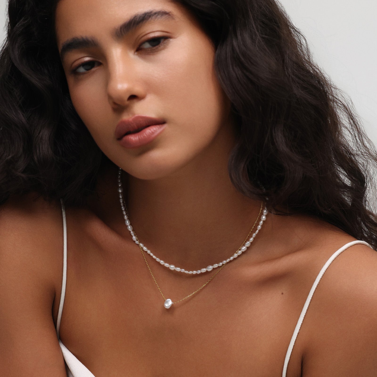 Süßwasserperlenkette in natürlicher Form mit Magnetverschluss Damen Halskette VIVIANNASCHMUCK