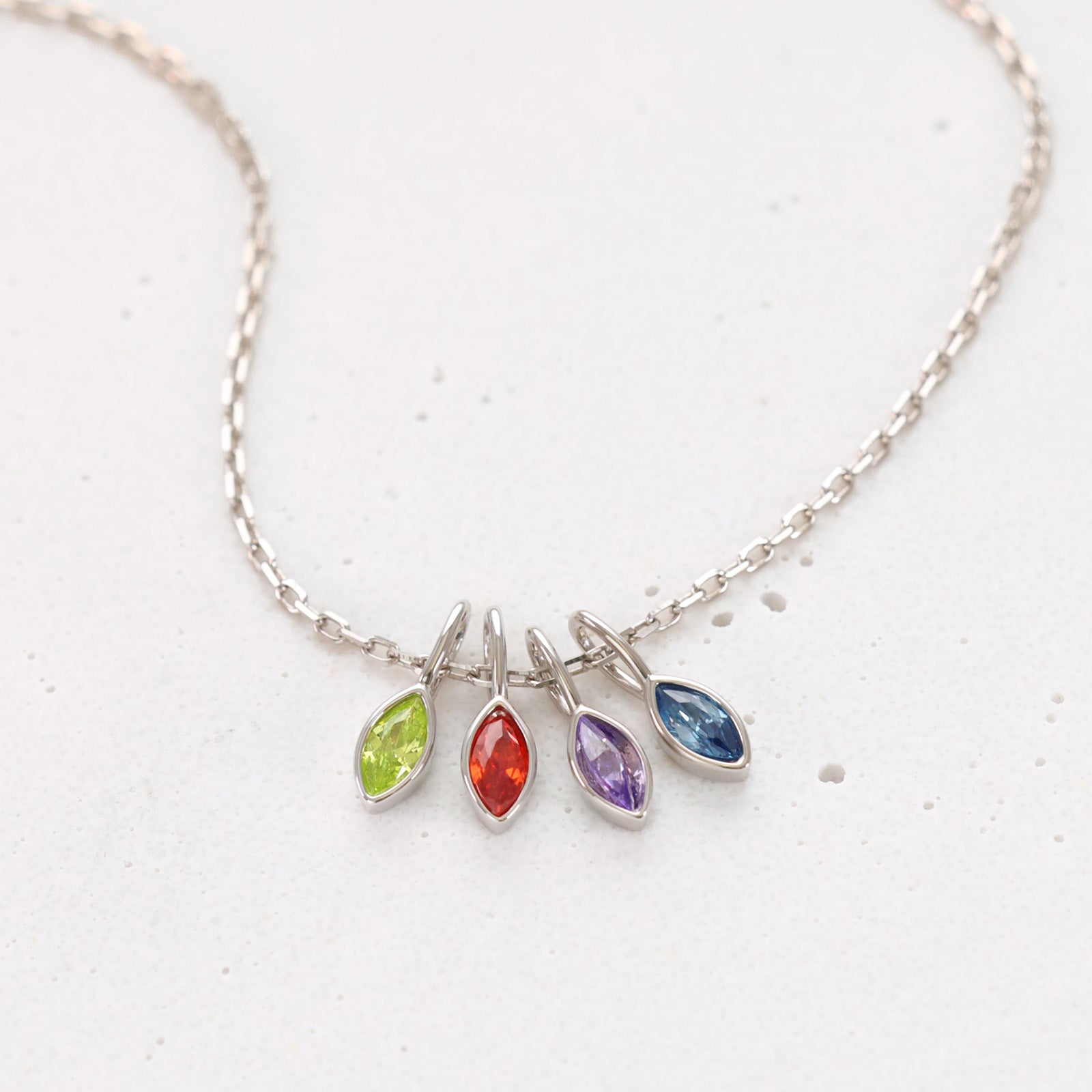 Geburtsstein-Kette mit Navette-Anhängern aus Zirkonia - 925 Sterling Silber