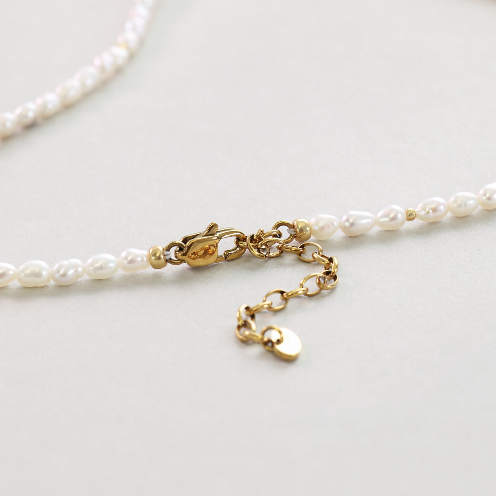 Schutzengel Perlenkette mit Gravur - Geschenk mit Karte Damen Halskette VIVIANNASCHMUCK