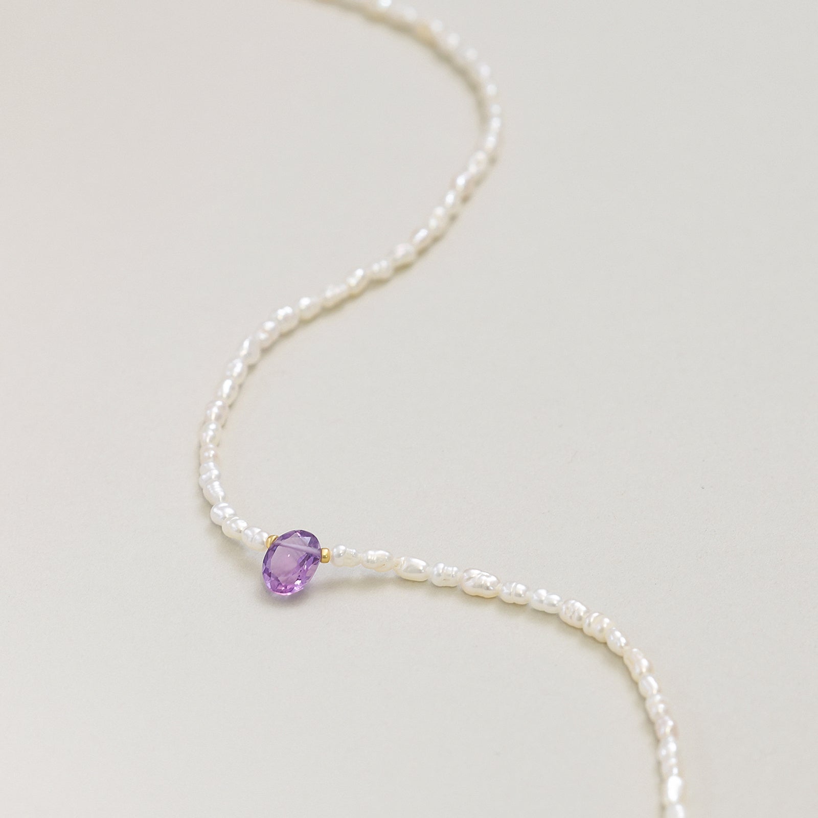 Halskette mit ovalem Amethyst & Süßwasserperlen - 925 Sterling Silber