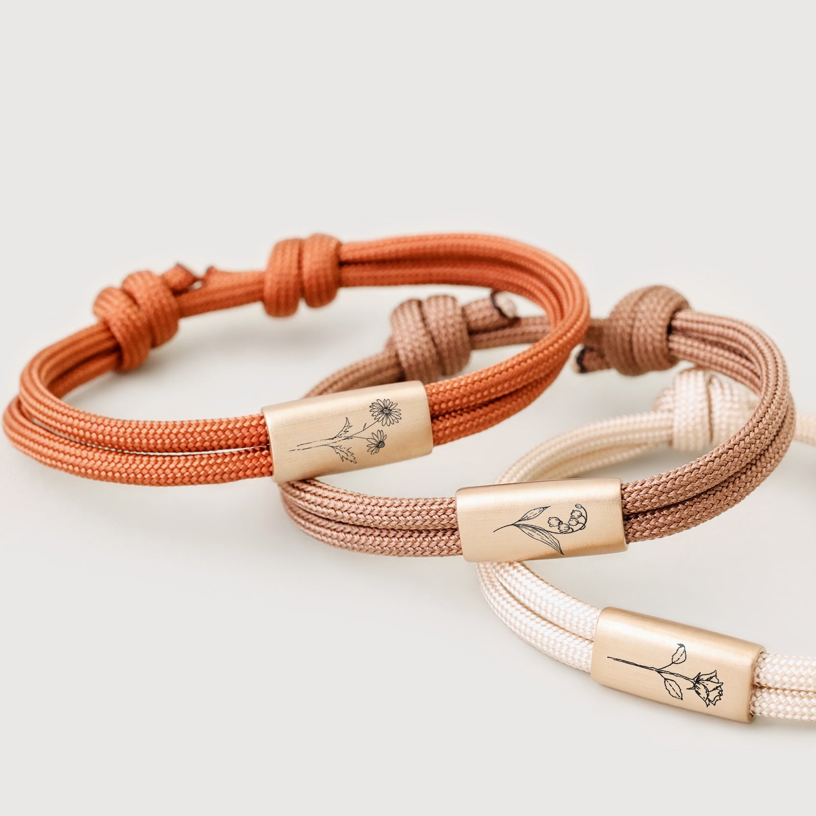 Geburtsblumen Armband aus Segeltau – mit Wunschgravur Damen Armband VIVIANNASCHMUCK