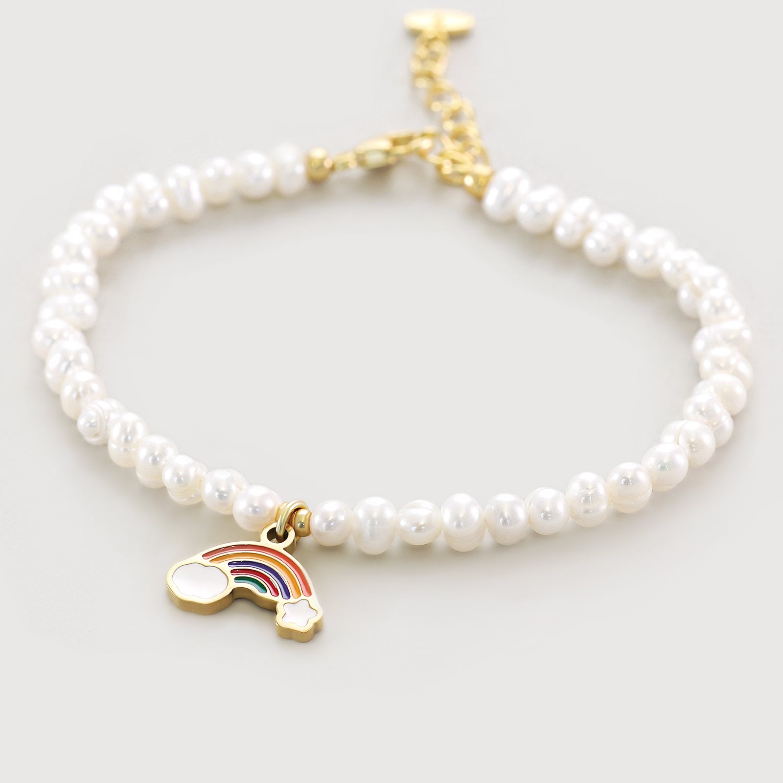 Süßwasserperlen Armband mit buntem Regenbogen Anhänger