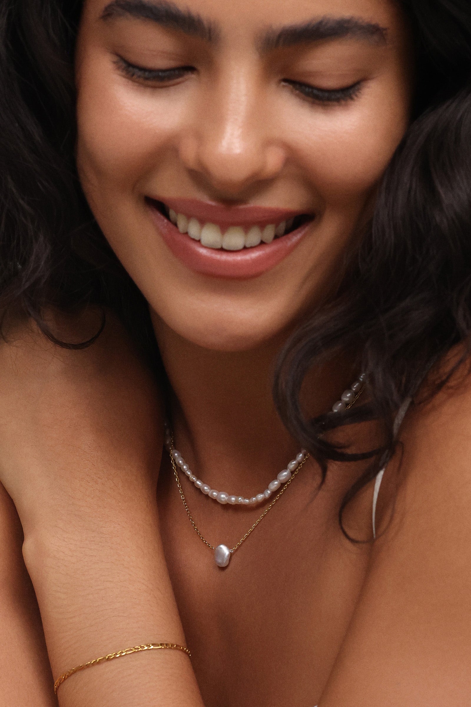 Süßwasserperlenkette in natürlicher Form mit Magnetverschluss Damen Halskette VIVIANNASCHMUCK