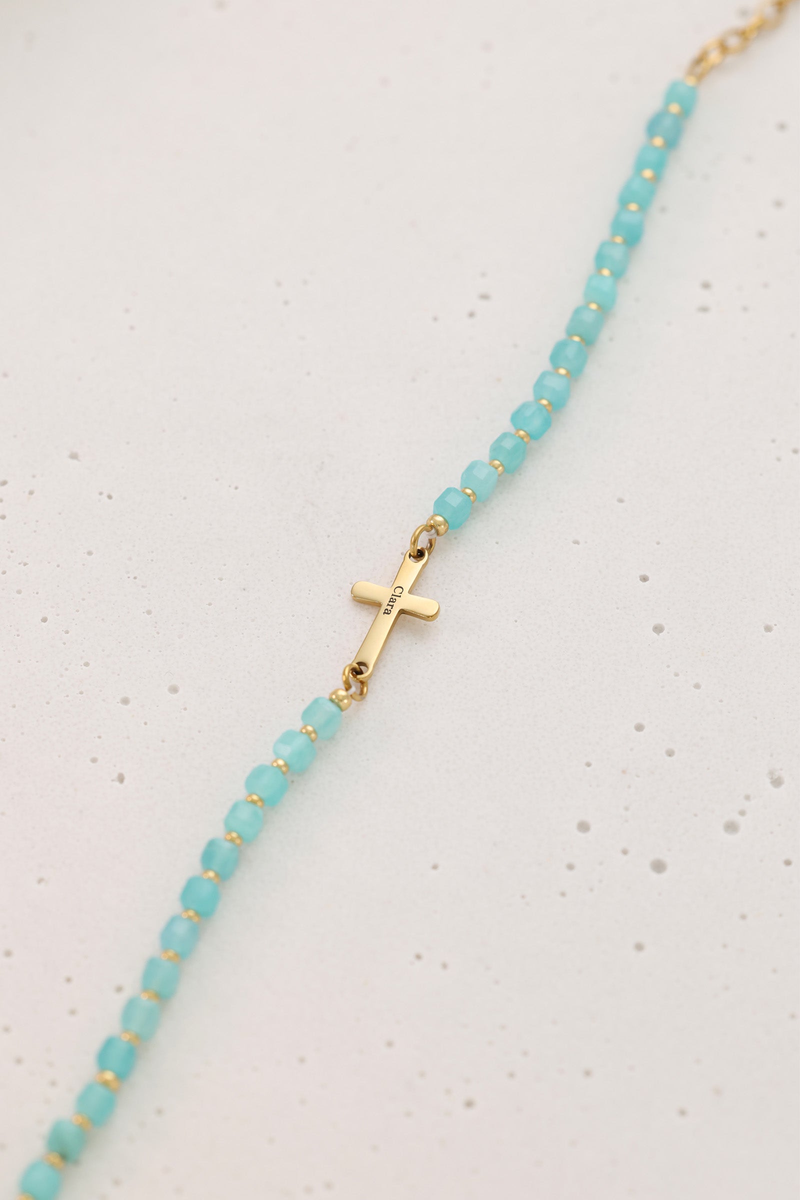 Amazonit-Perlenarmband mit personalisierbarem Kreuz