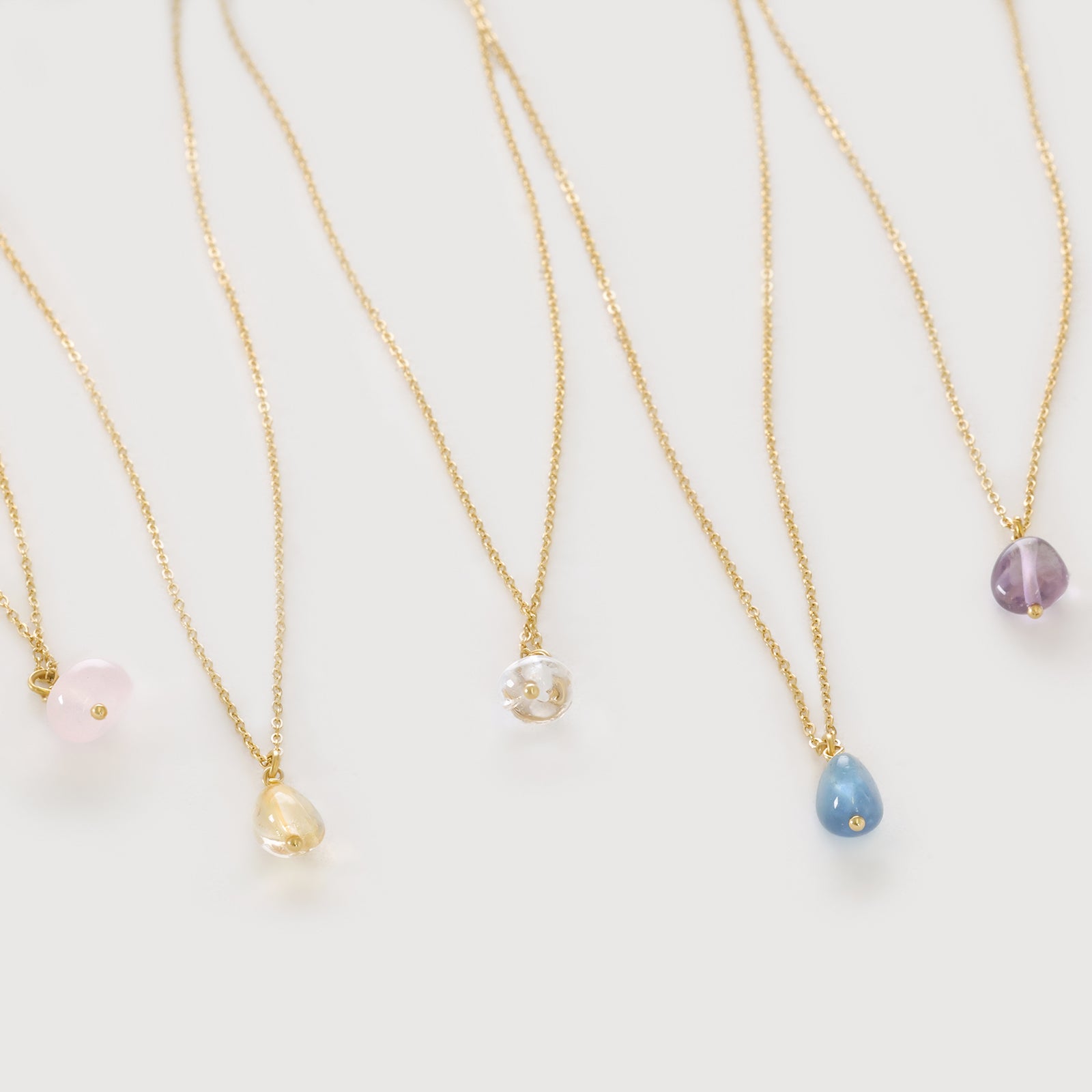 Minimalistische Glücksstein-Halskette