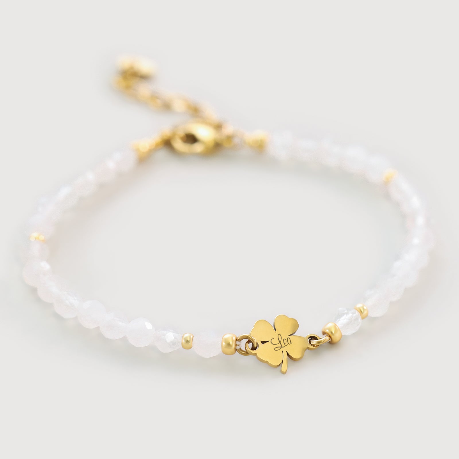 Glücksarmband mit Mondstein & Kleeblatt