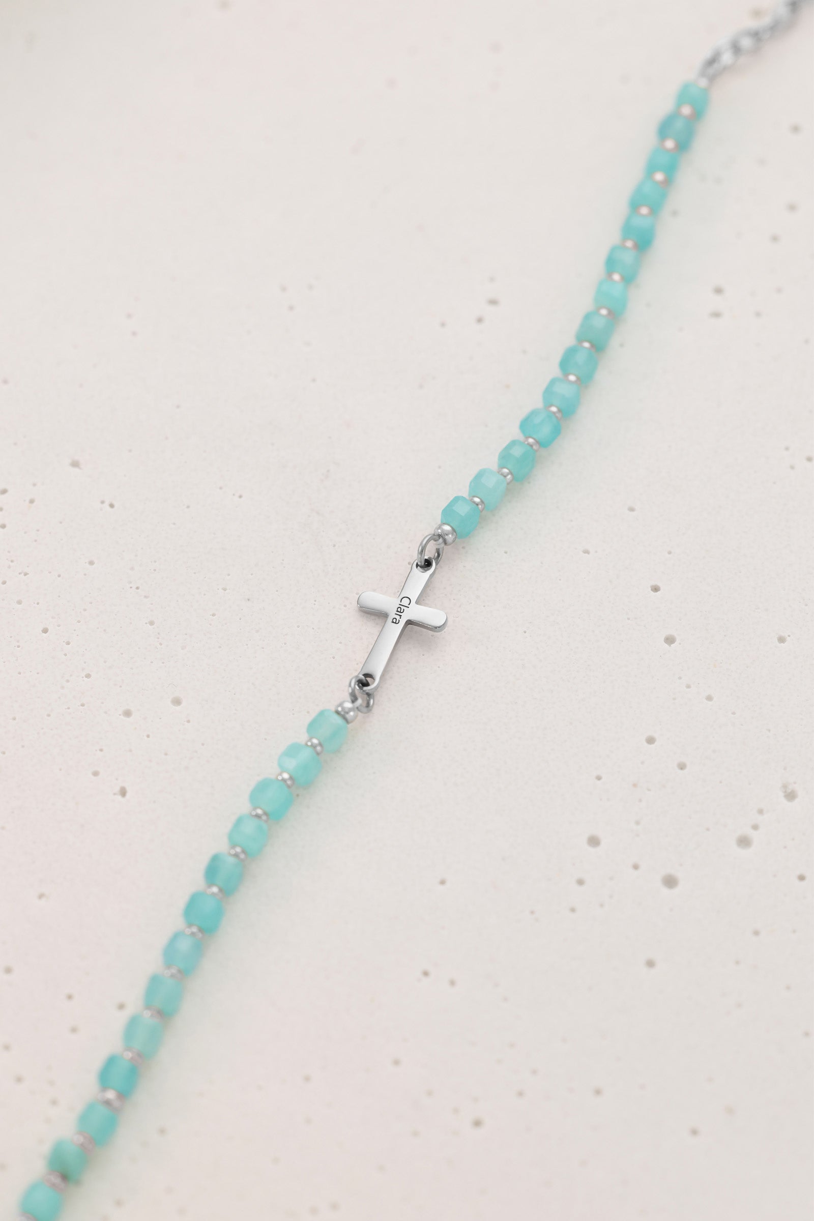 Amazonit-Perlenarmband mit personalisierbarem Kreuz Damen Armband VIVIANNASCHMUCK