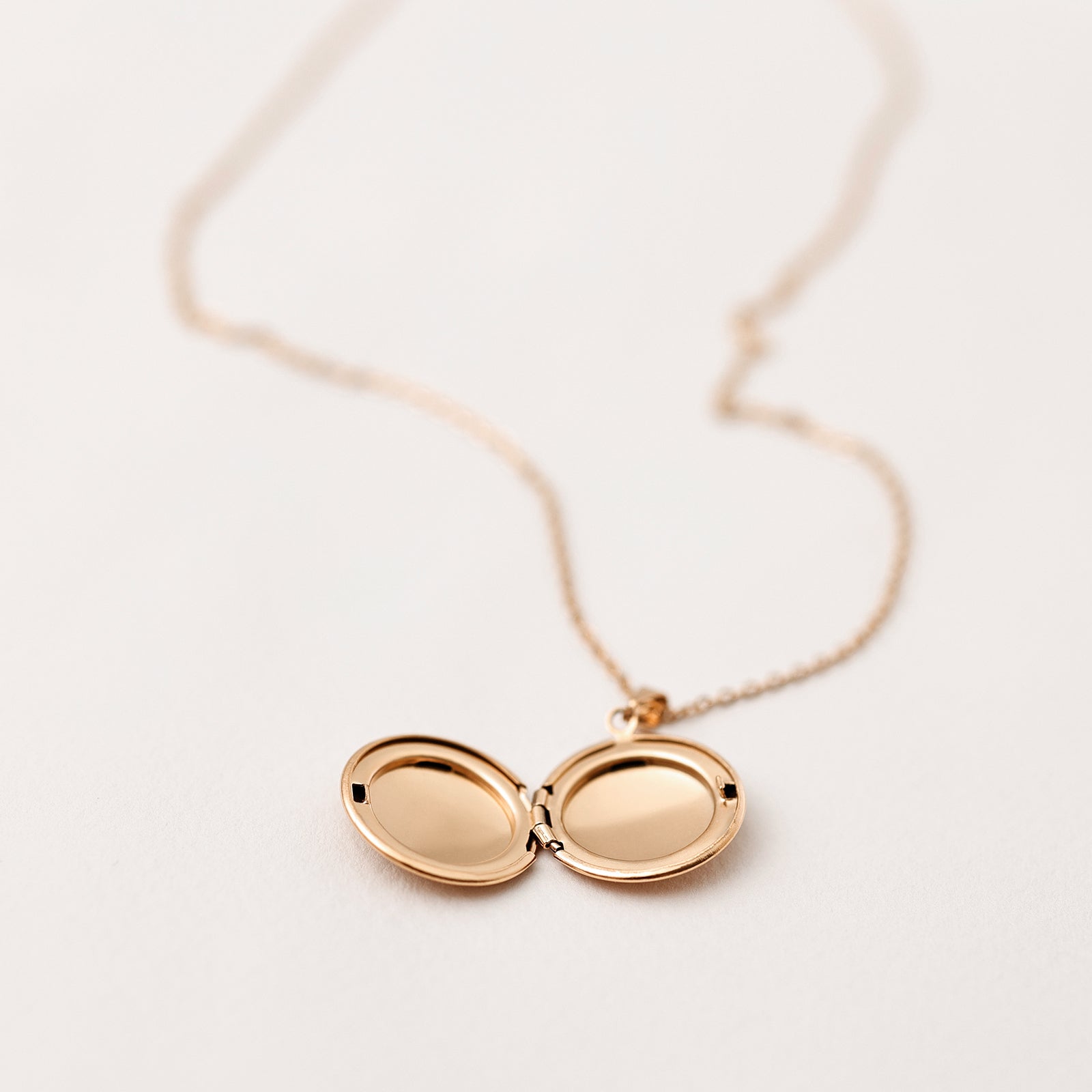 Personalisierbare Medaillonkette mit Gravur & Fotoeinsatz Damen Halskette VIVIANNASCHMUCK