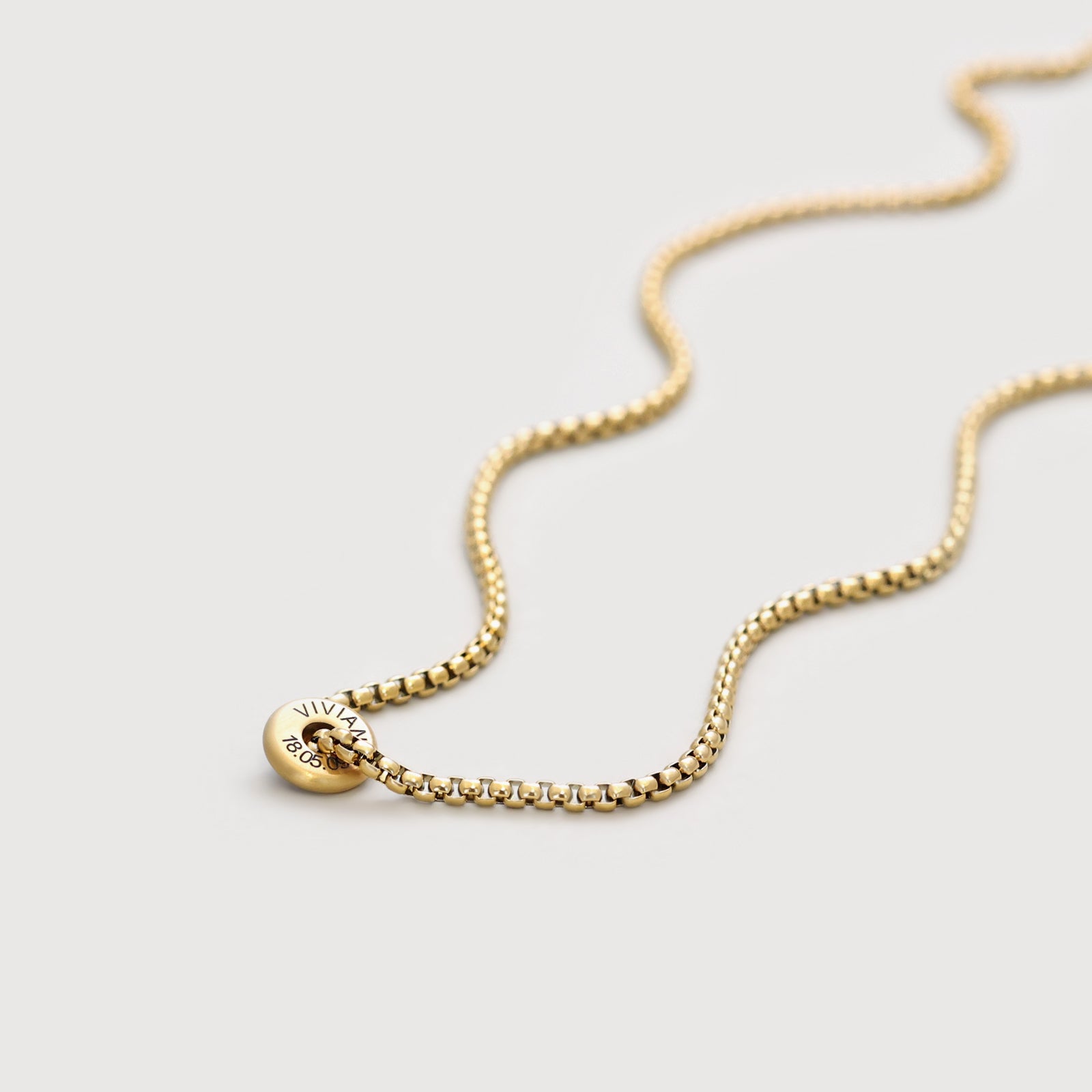 Gravierte Donut-Halskette für Herren