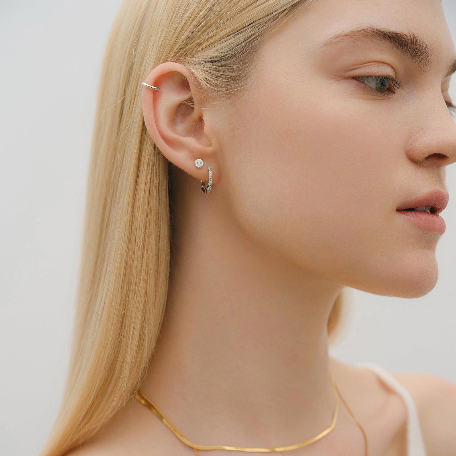 Kleine Personalisierte runde Ohrstecker - 925er Silber