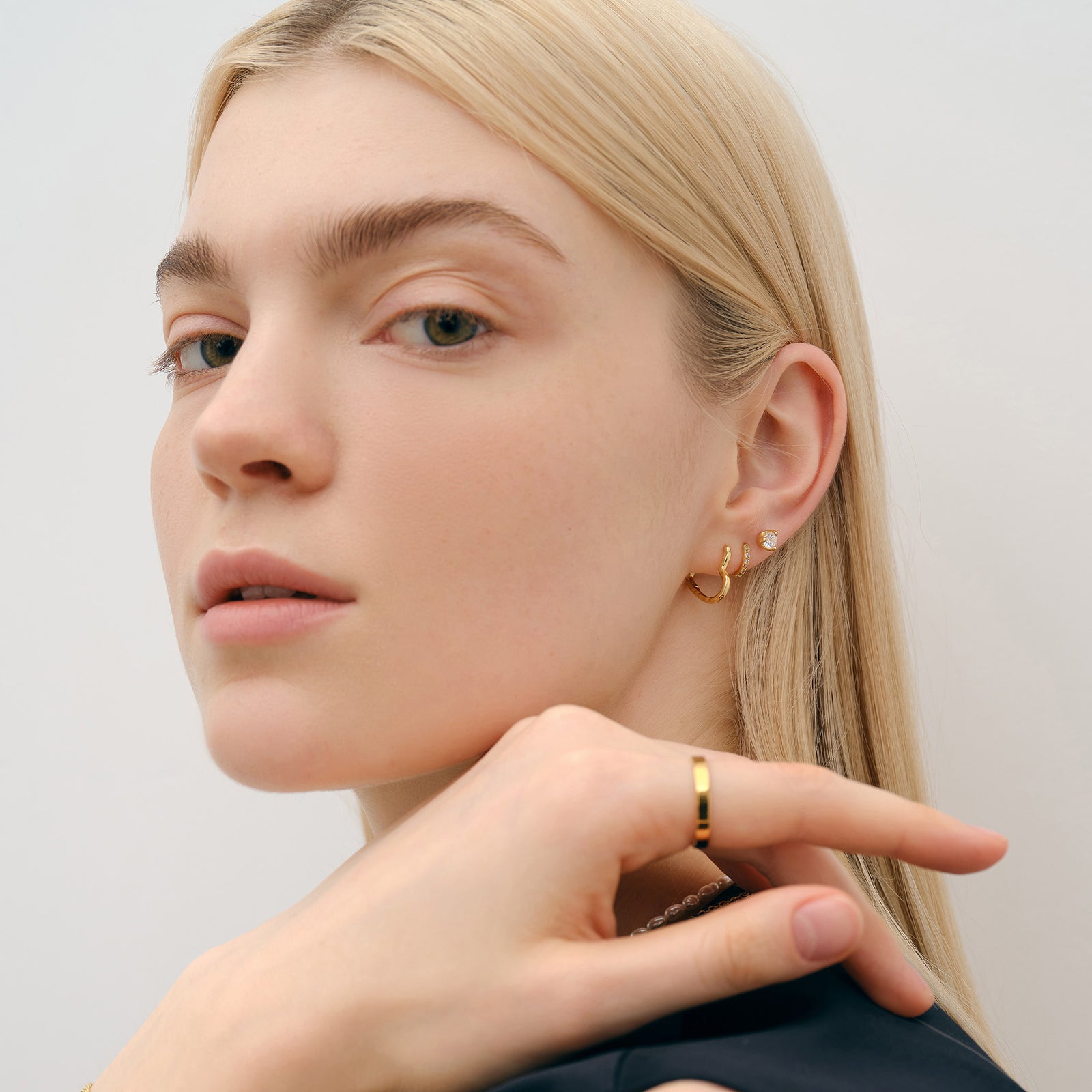 Asymmetrische Herzen Creolen - Hammerschlag - VIVIANNASCHMUCK