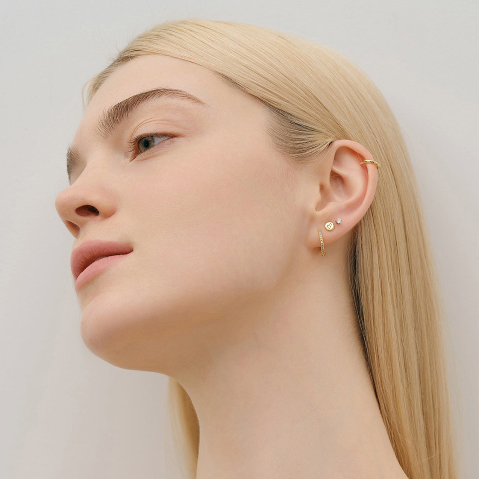 Kleine personalisierte Ohrstecker - VIVIANNASCHMUCK