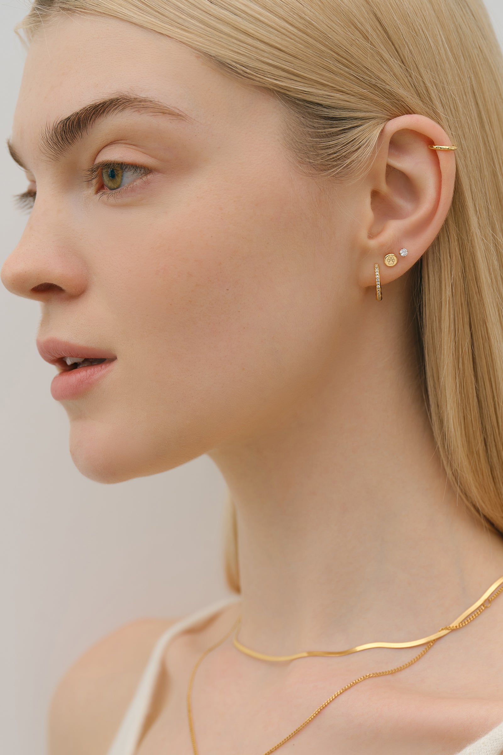 Kleine Personalisierte runde Ohrstecker - 925er Silber Ohrringe VIVIANNASCHMUCK