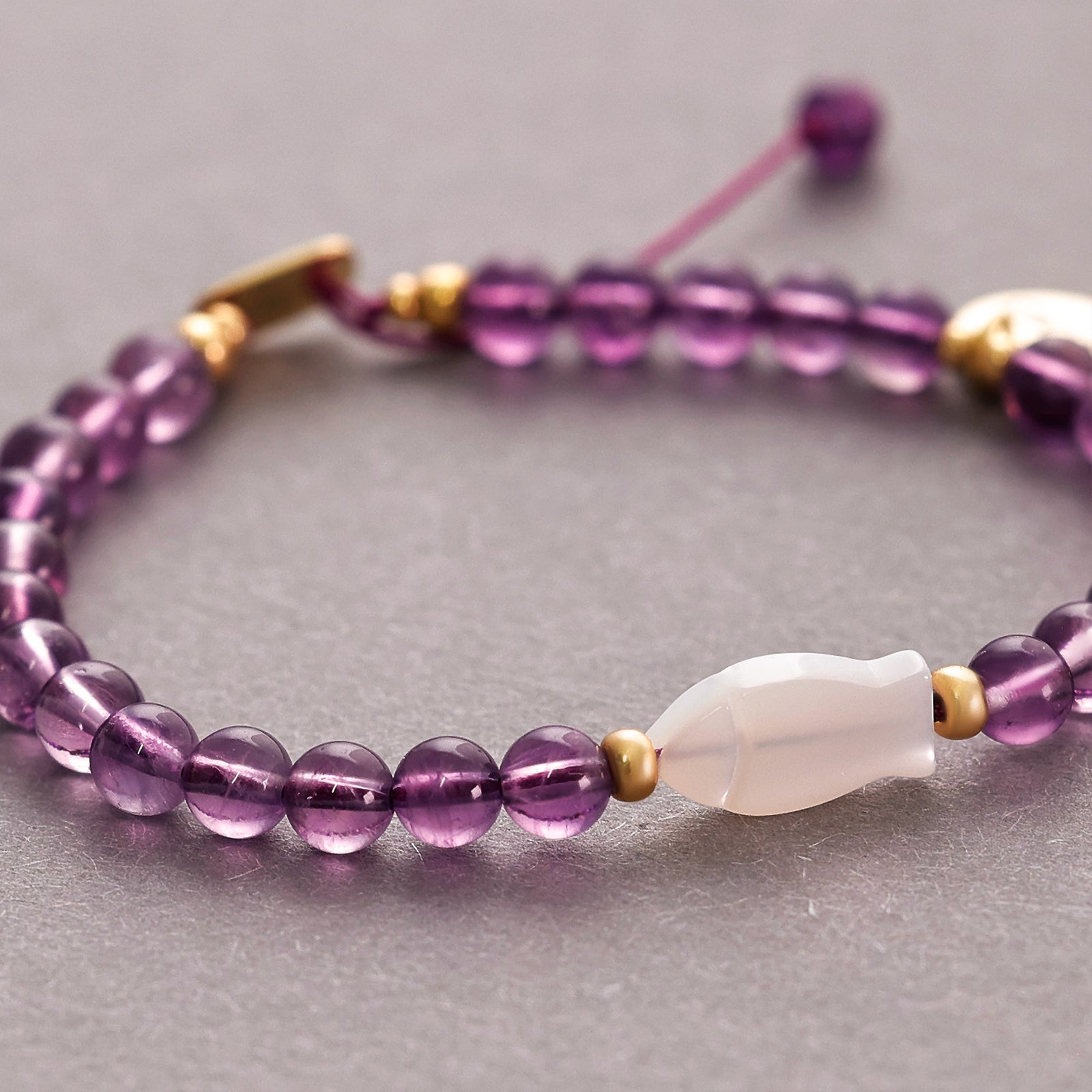 Amethyst Perlmutt-Ichthys Armband - 925er Sterling Silber - Geschenk zur Kommunion mit Karte