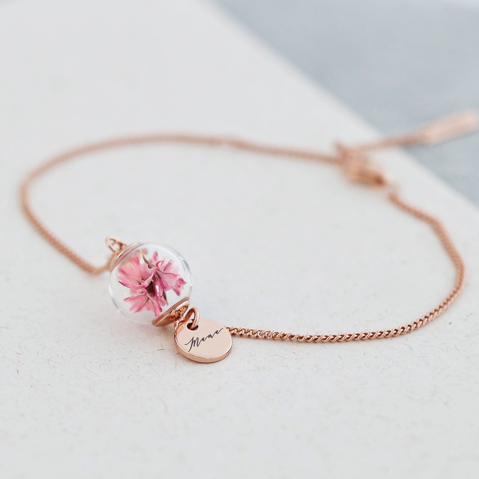 Armband mit echter Blume und Gravurplättchen - 925er Silber