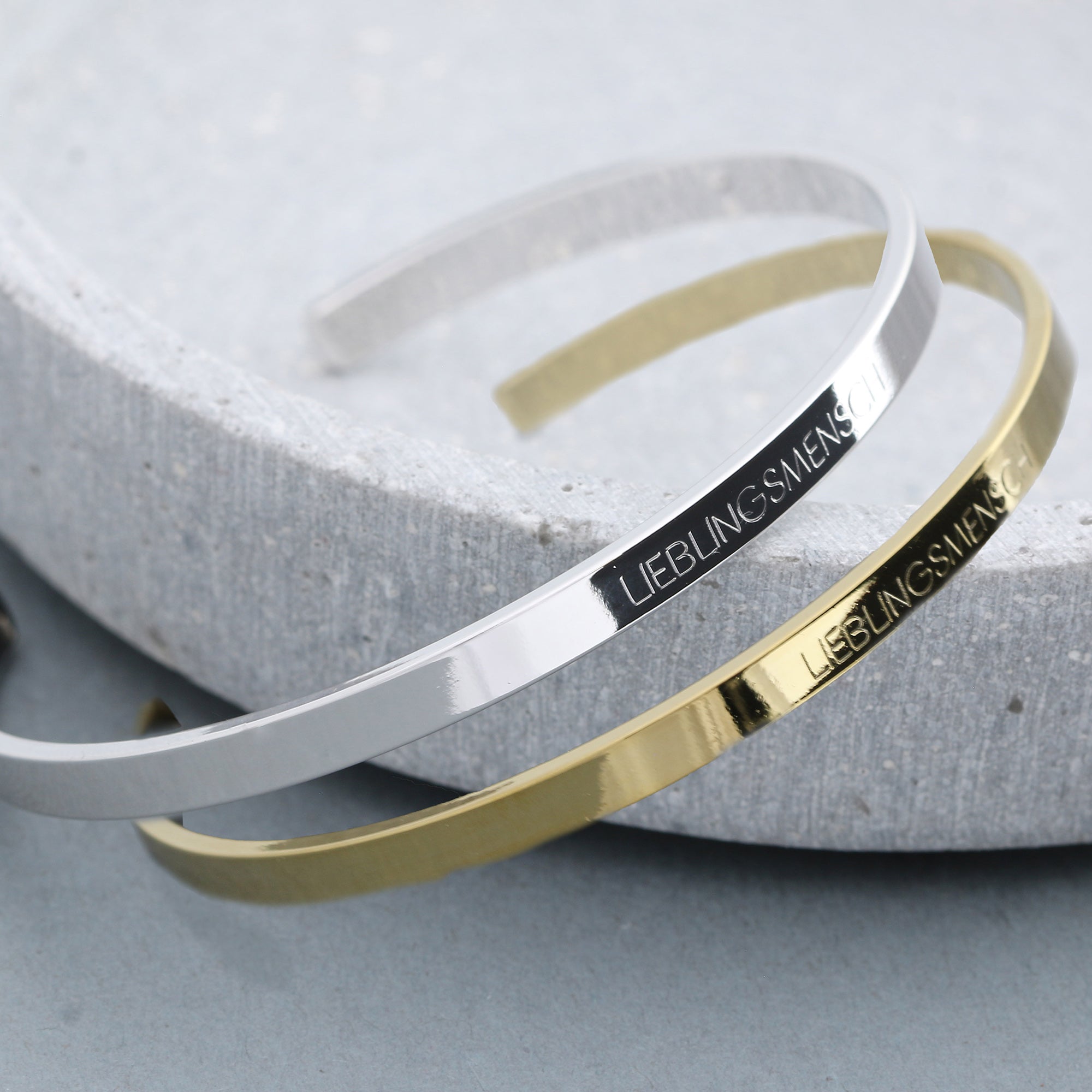 Personalisiertes Armreif mit Gravur Farbwahl, Silber Gold Roségold A104 - VIVIANNASCHMUCK