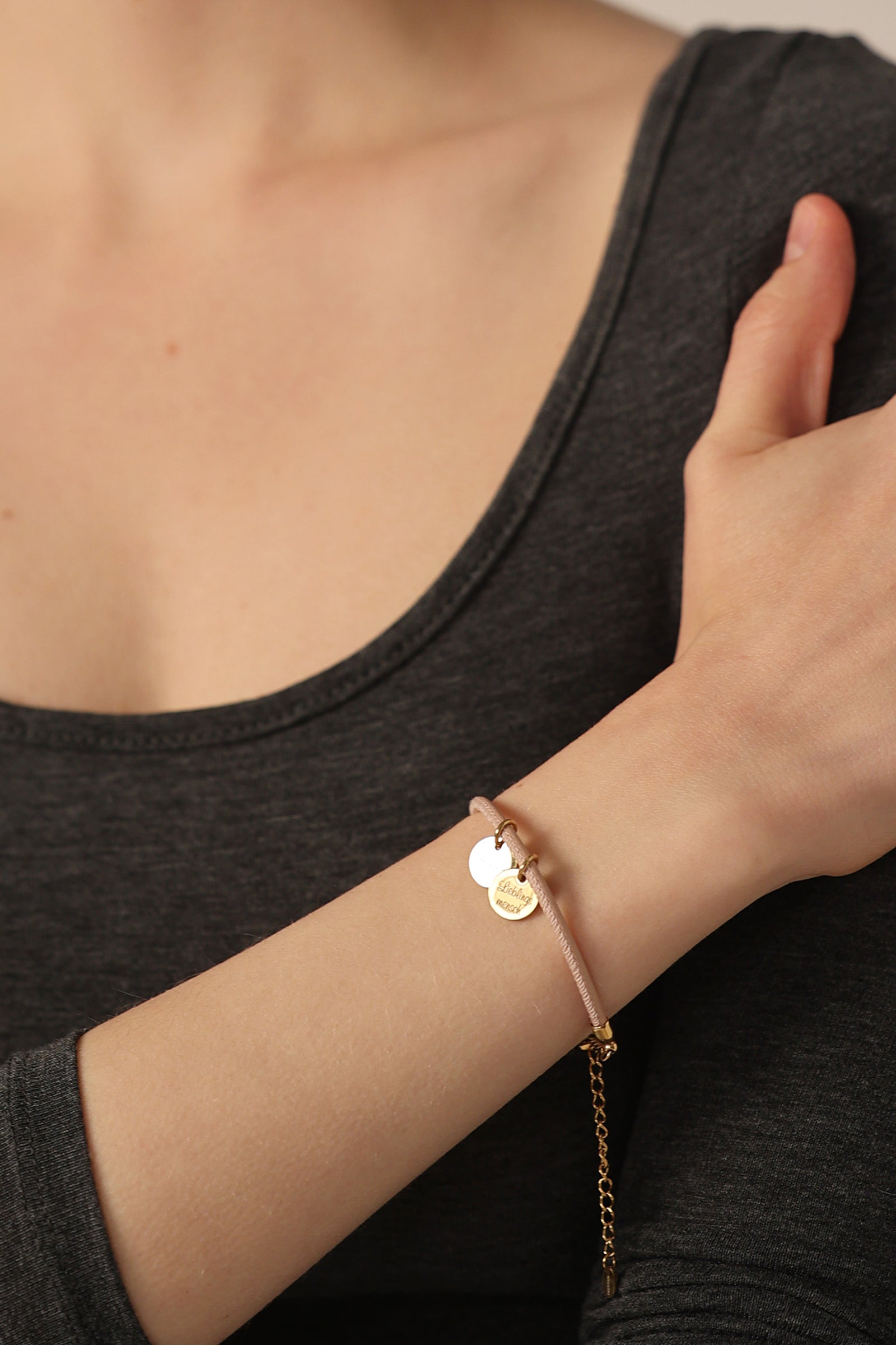 Personalisiertes Lederarmband mit Wunschgravur