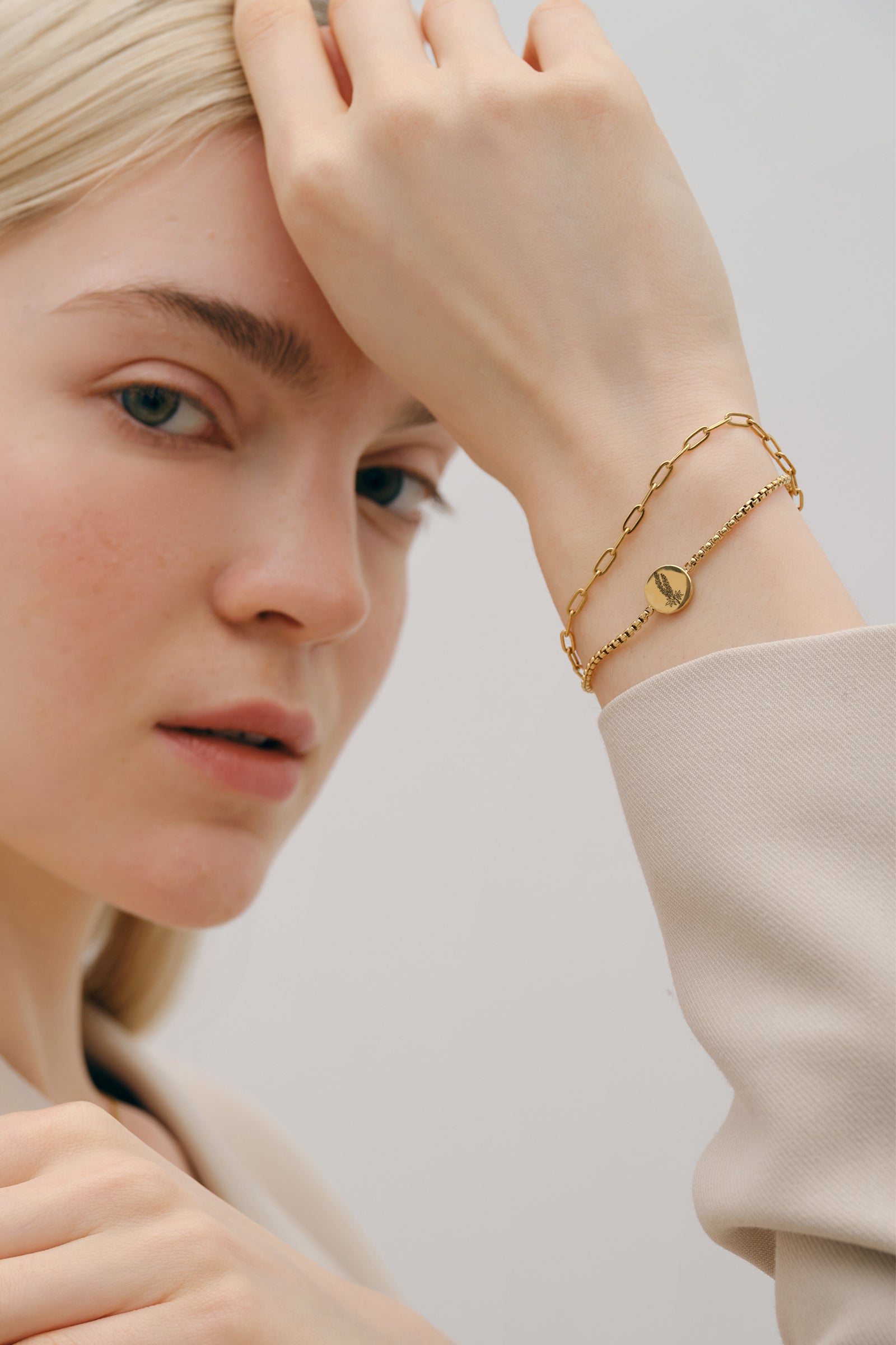 Geburtsblumen Armband mit rundem Plättchen