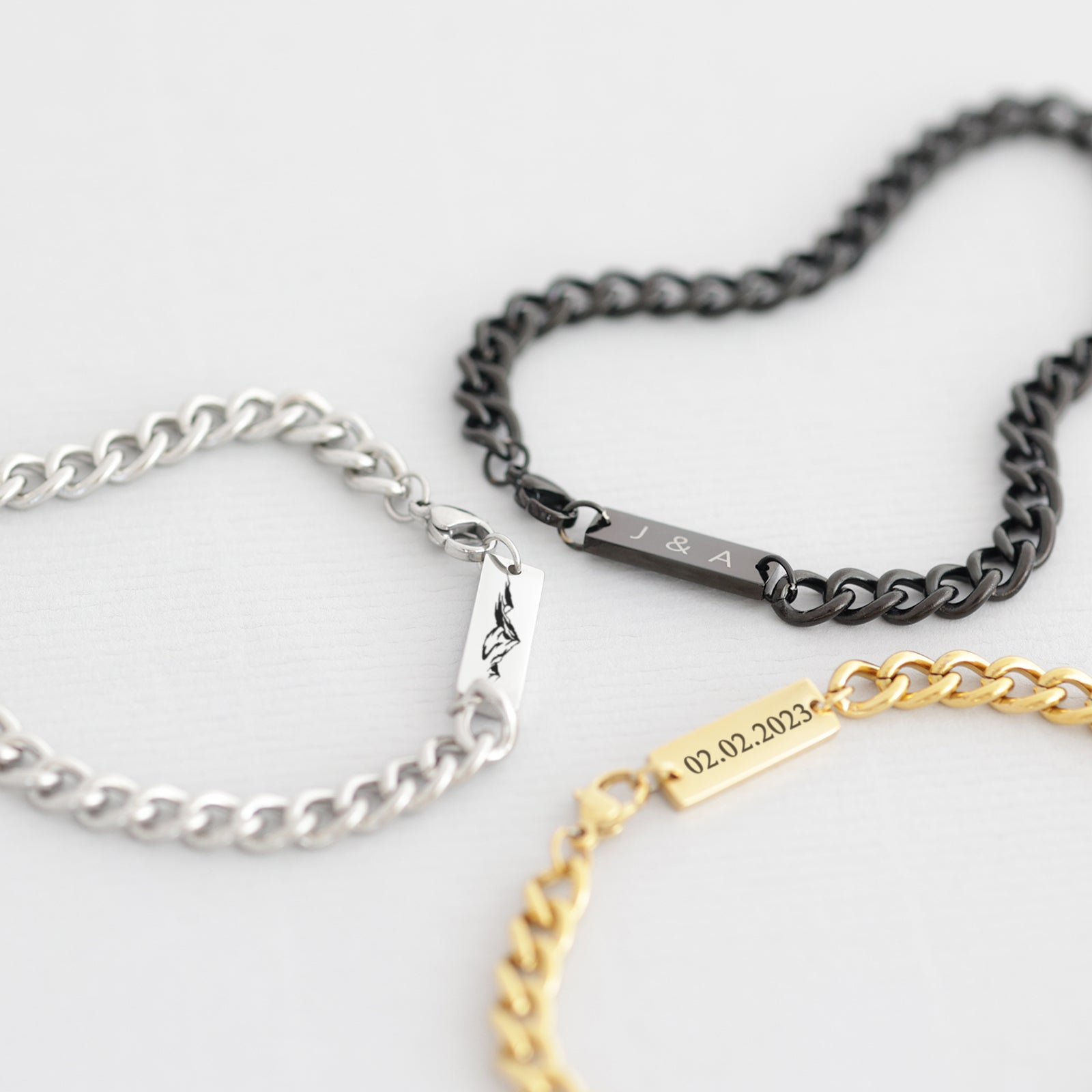 Panzerarmband mit Gravurplättchen