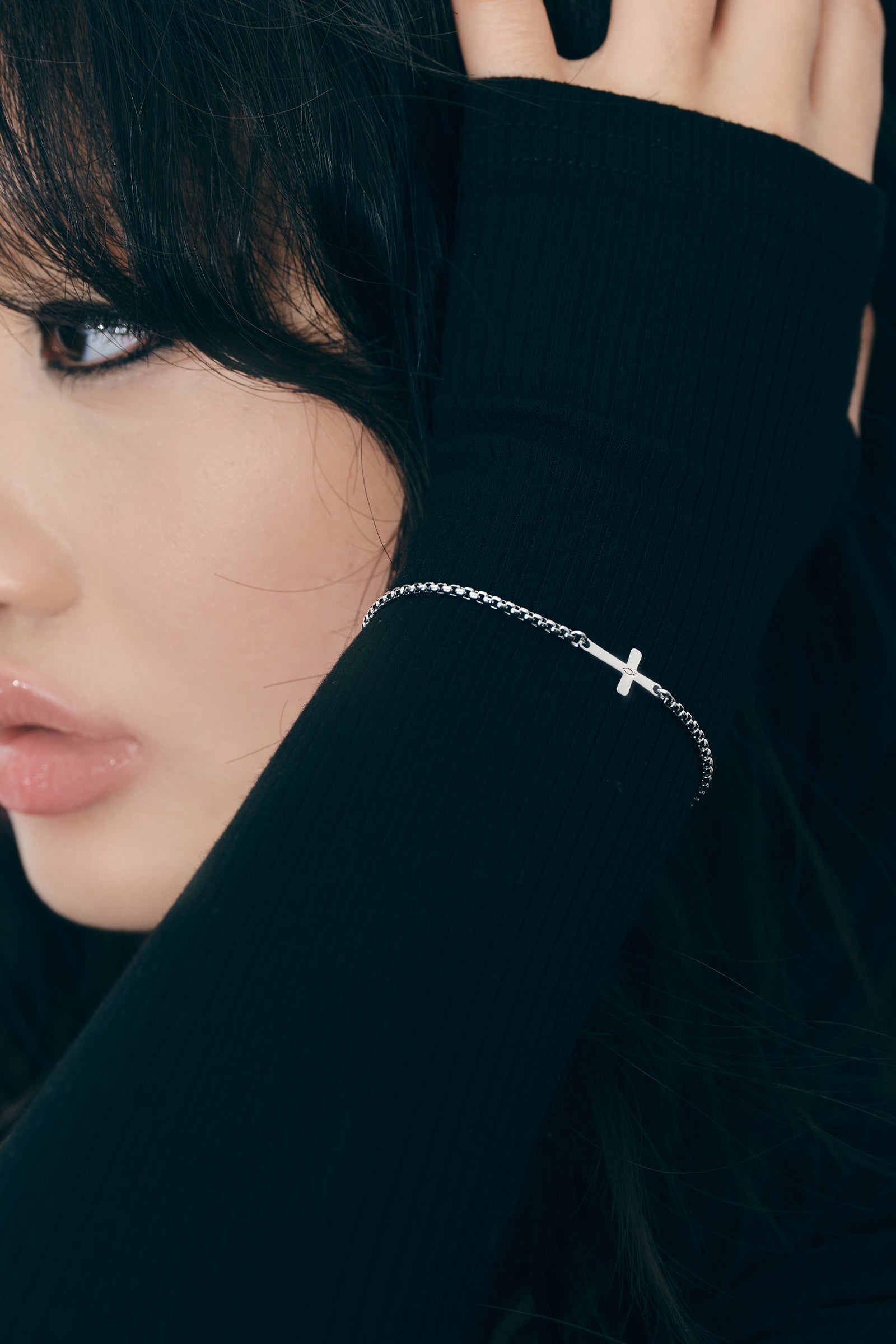 Gravierbares Kreuzarmband – Christliches Geschenk