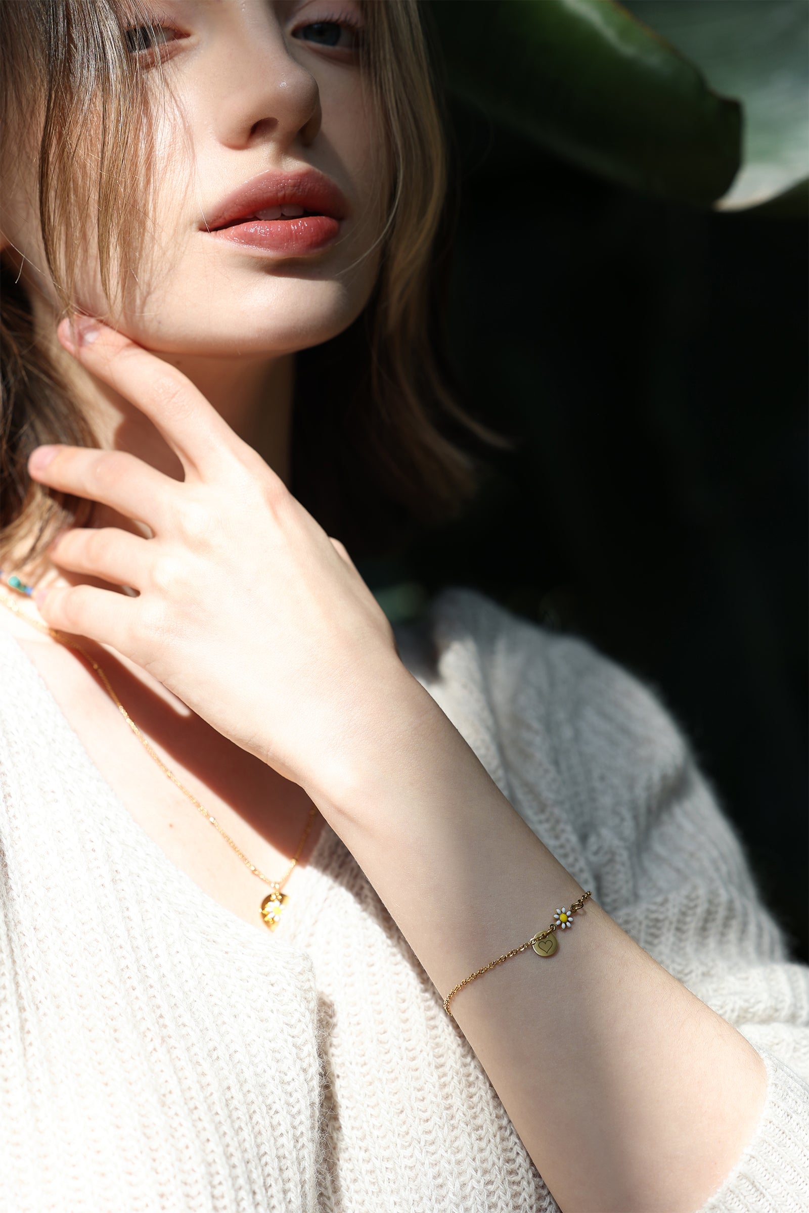 Mini daisy bracelet - personalized bracelet - daisy bracelet for friend - stainless steel bracelet with engraving - lucky bracelet - AE009