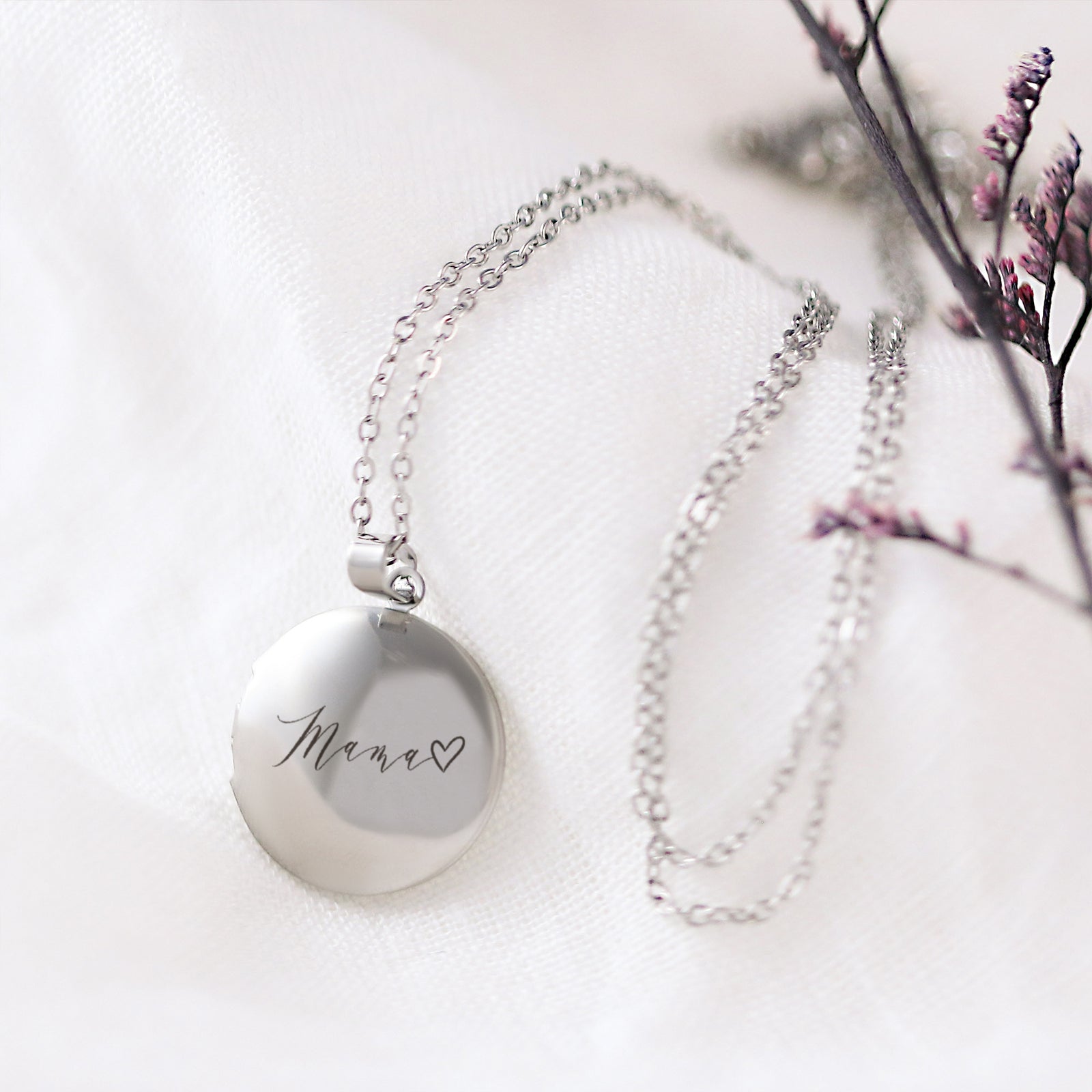 Personalized Locket Necklace – Photo Locket | VIVIANNA