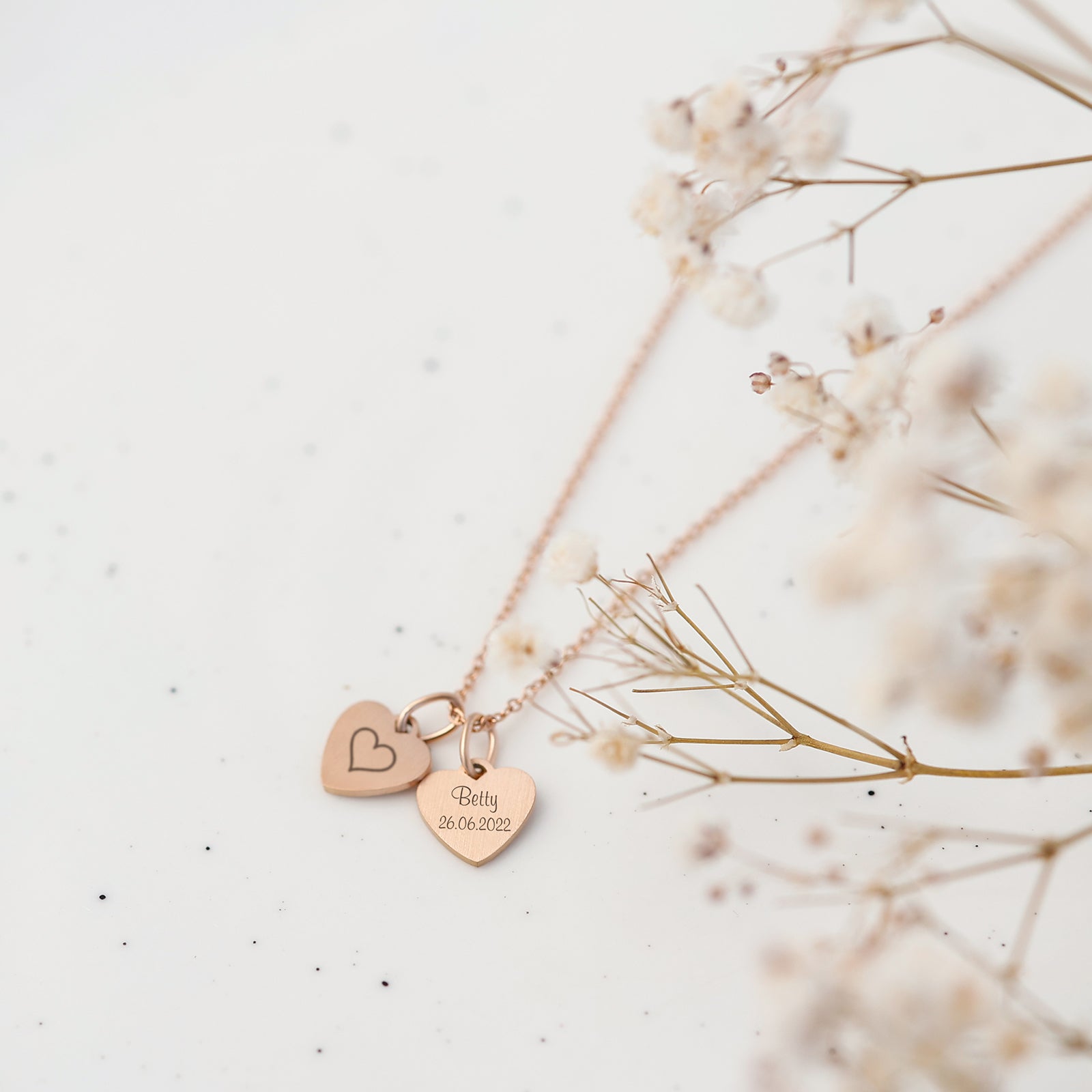 Personalized waterproof necklace with heart pendant | VIVIANNA