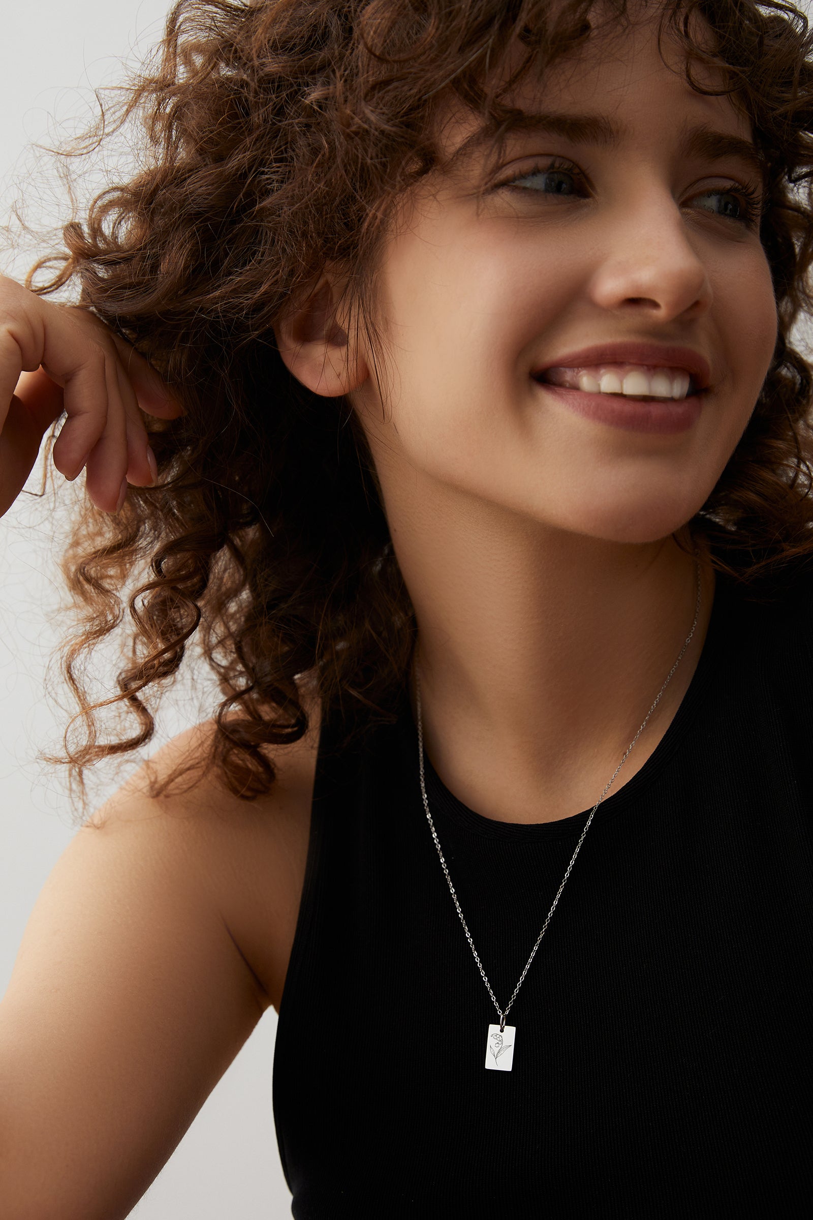 Rechteckige Geburtsblumen Kette