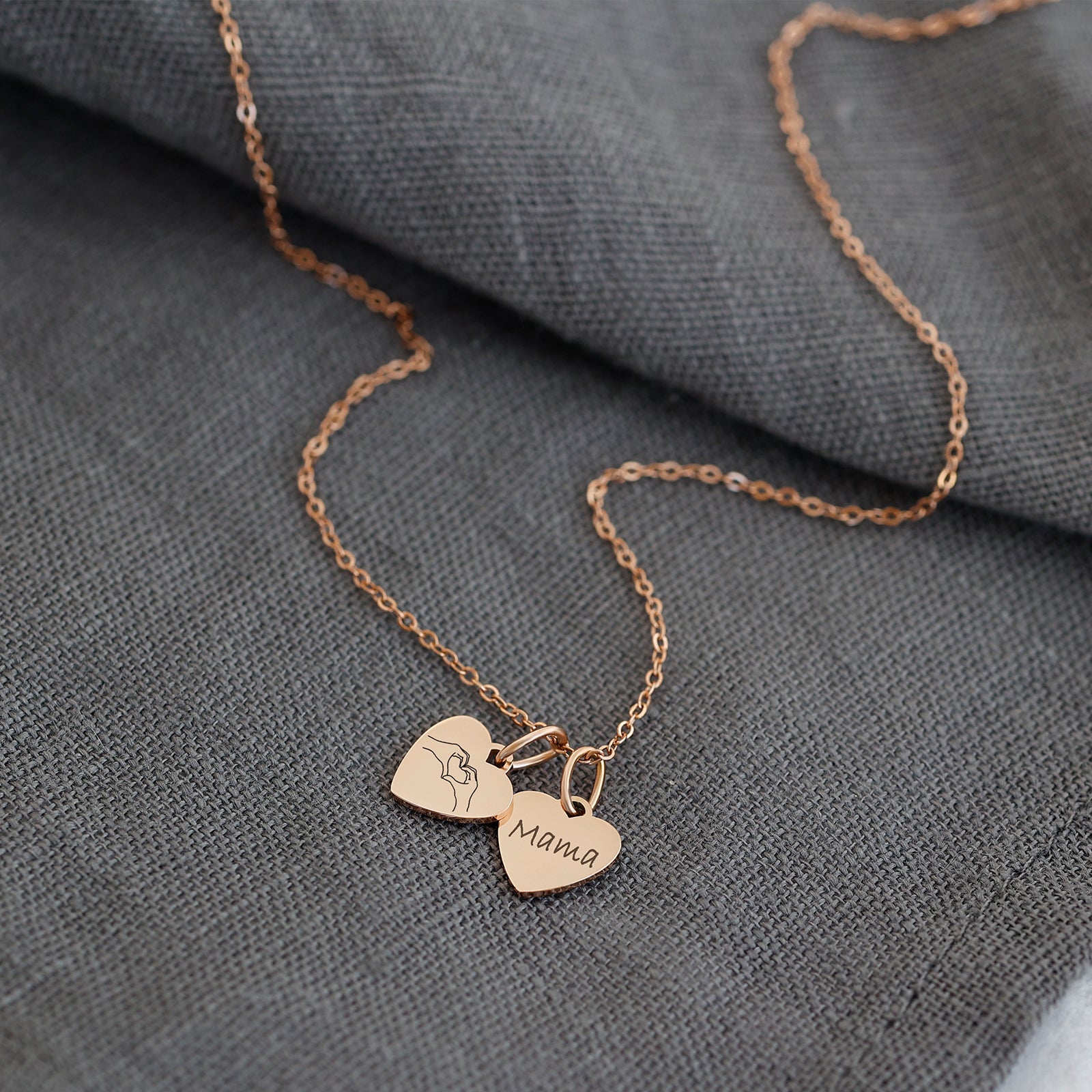 Mama Kette mit Gravur-Herzanhänger & Geschenk-Karte