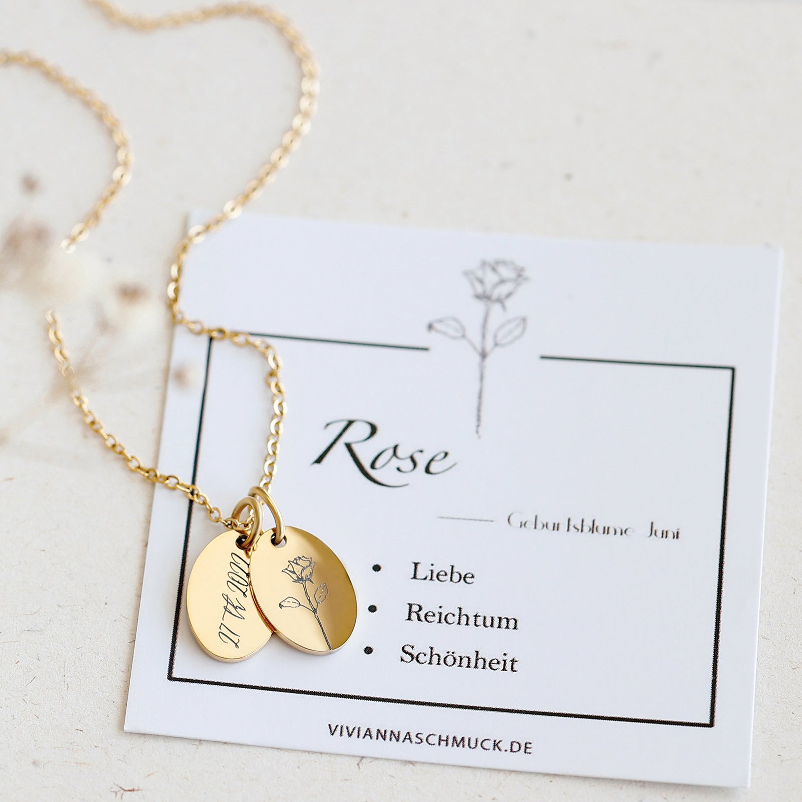 Geburtsblumen Halskette – Ovaler Anhänger mit Gravur Damen Halskette VIVIANNASCHMUCK