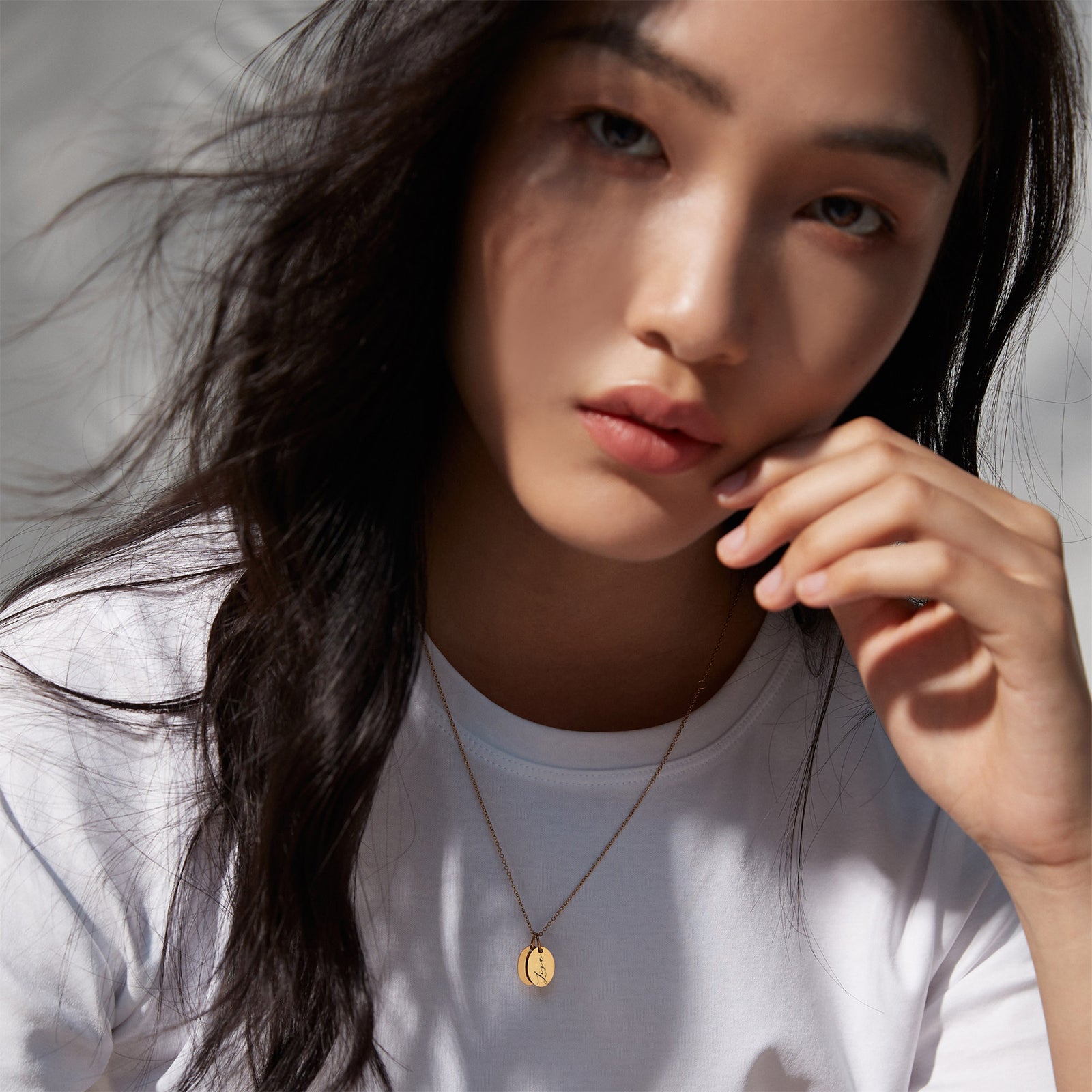 Geburtsblumen Halskette â Ovaler AnhĂ€nger mit Gravur