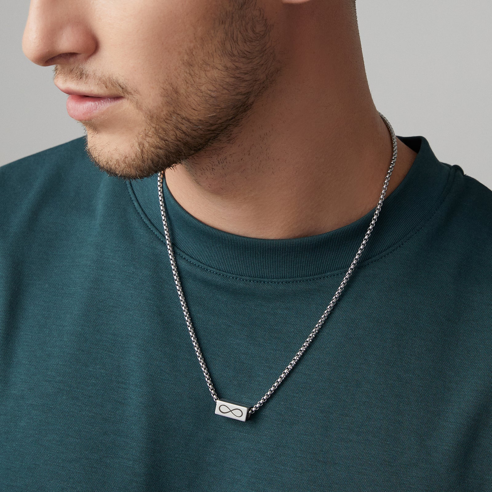 Personalisierte Herren Kette mit 4-seitigem Gravur-Anhänger