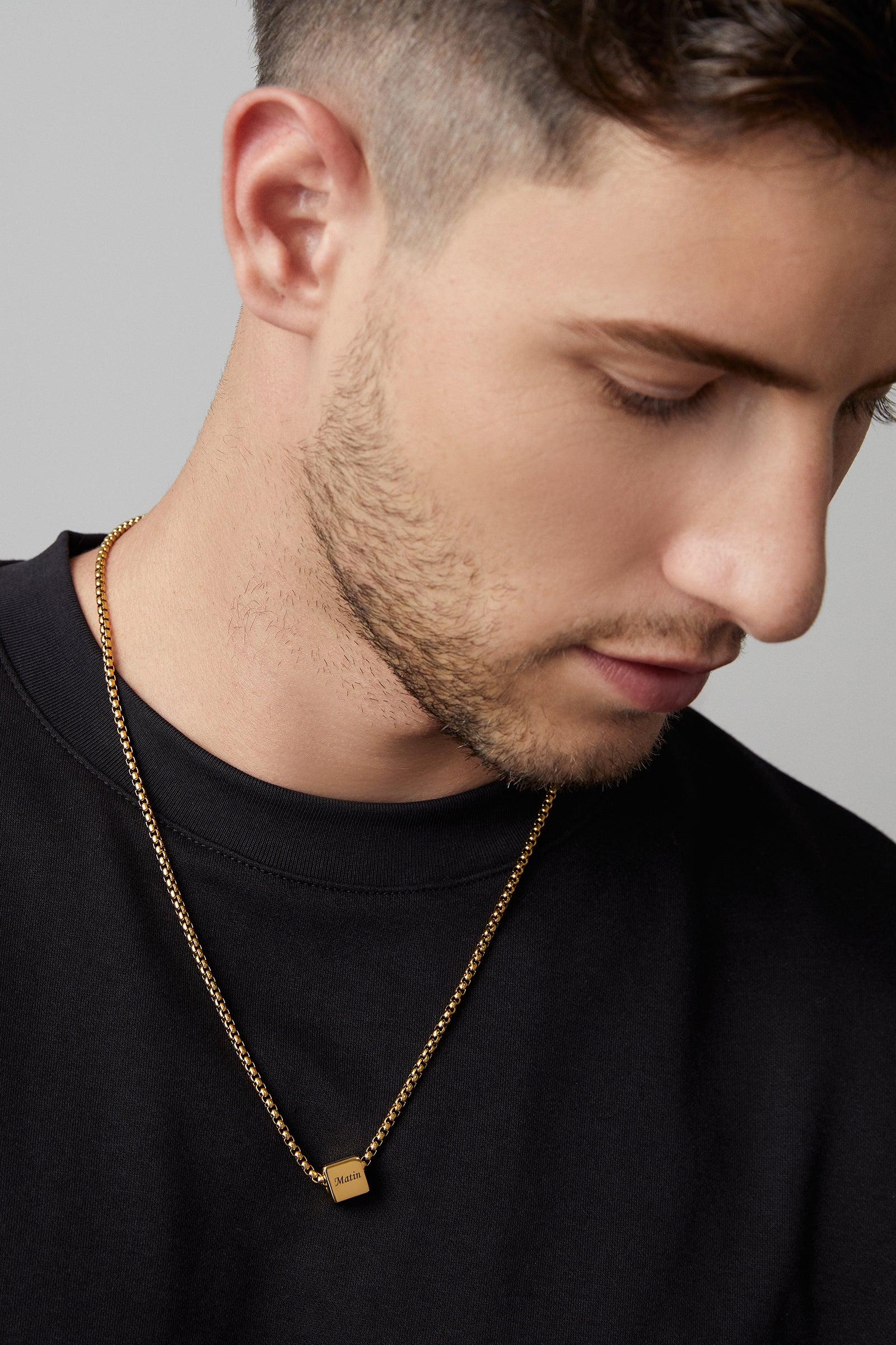 Herren Halskette mit Gravurwürfel – 4-seitig personalisierbar