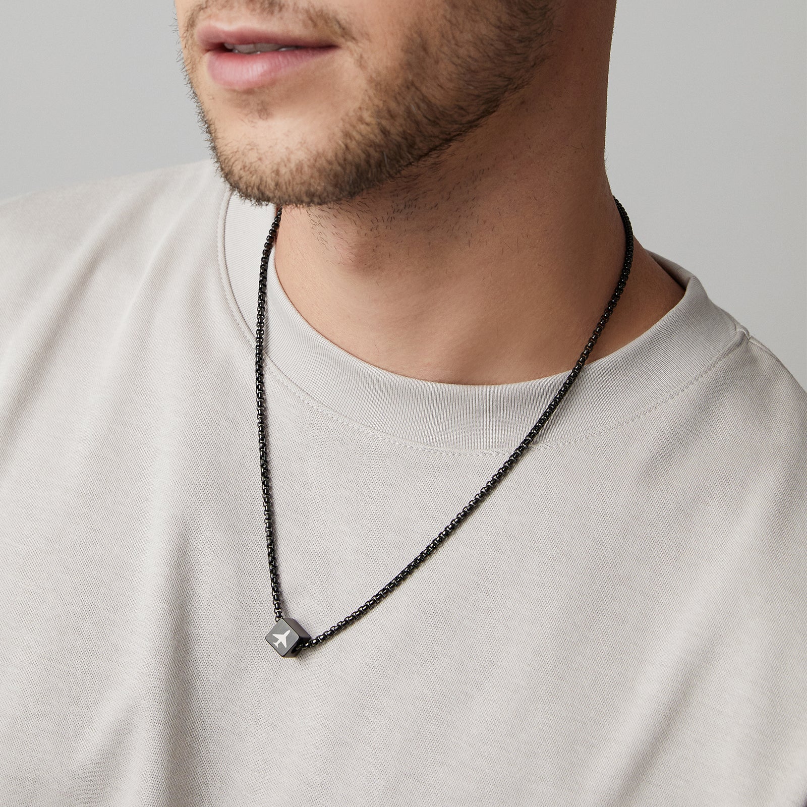 Herren Halskette mit Gravurwürfel – 4-seitig personalisierbar