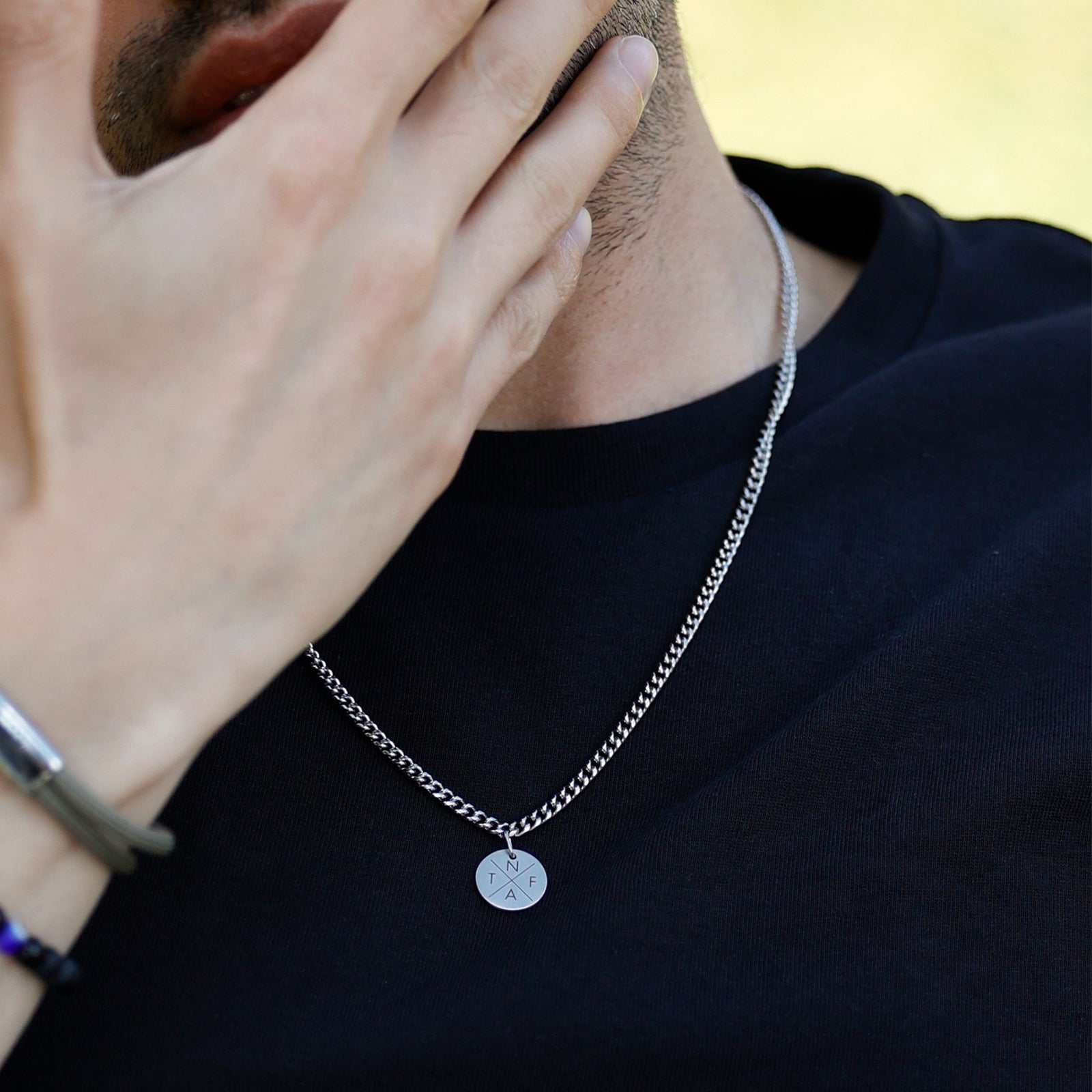 Herren Halskette mit mattiertem Gravurplättchen Herren Halskette VIVIANNASCHMUCK