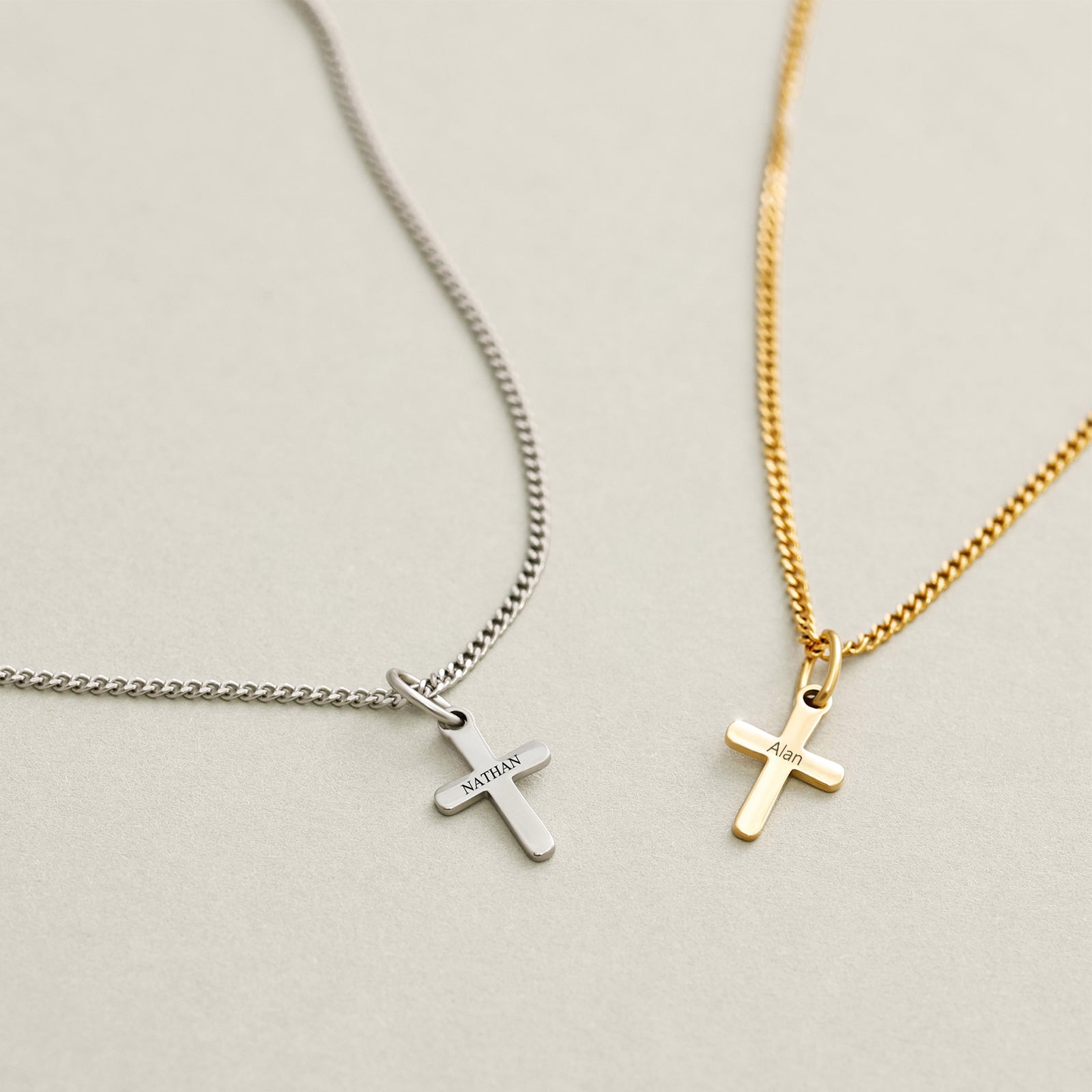 Herren Mini Kreuz Halskette mit Gravur