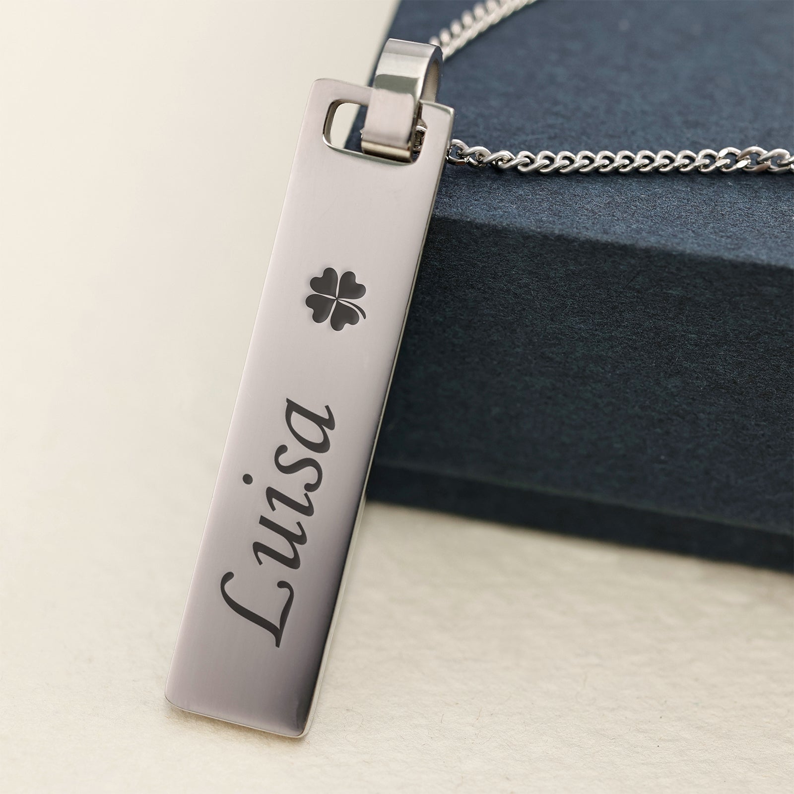 Personalisierte Männerkette mit Gravur-Bar