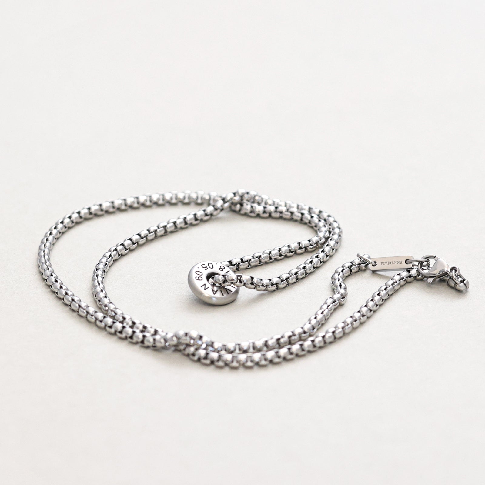 Gravierte Donut-Halskette für Herren